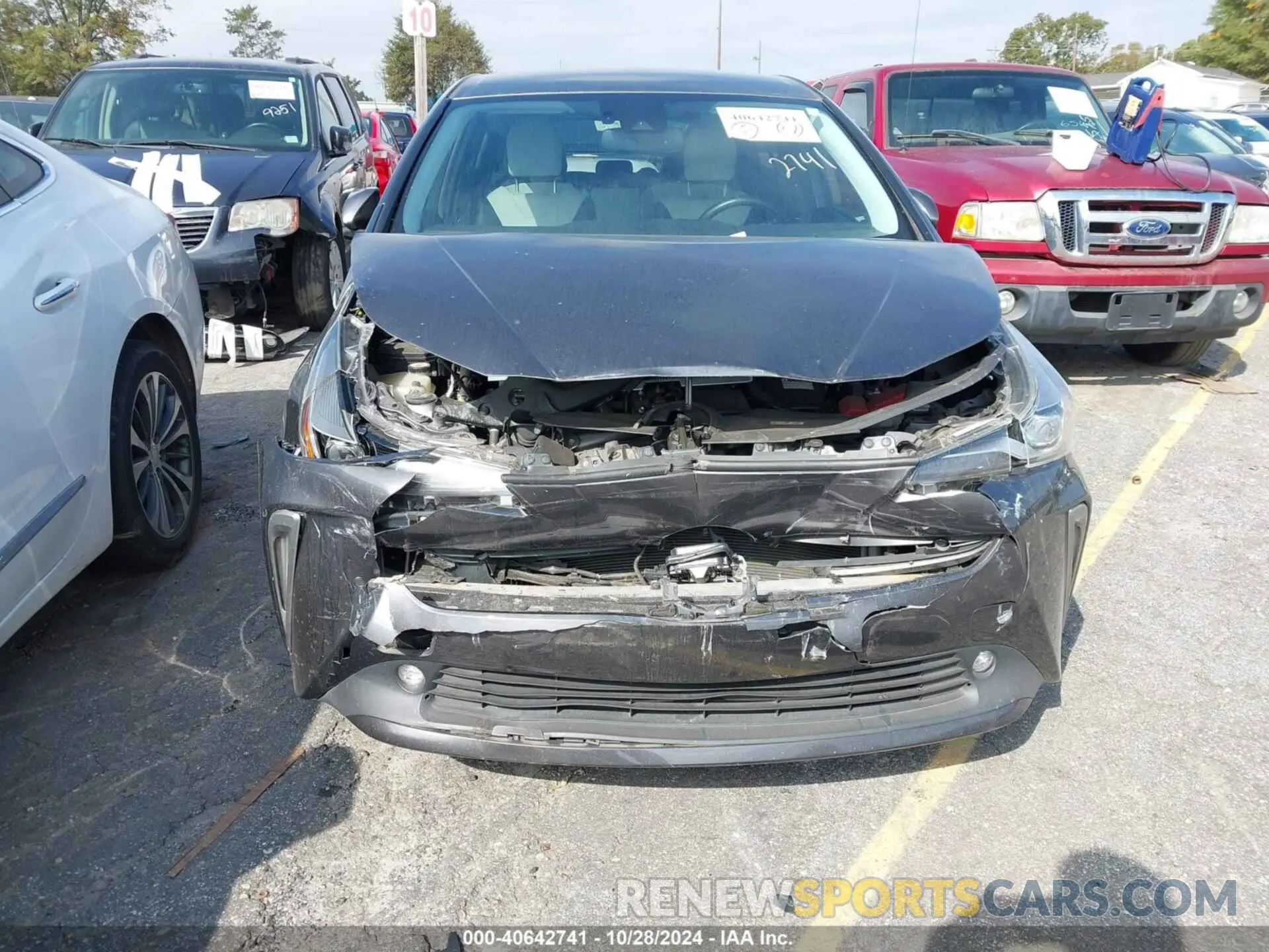 12 Photograph of a damaged car JTDL9RFU6K3001642 TOYOTA PRIUS 2019