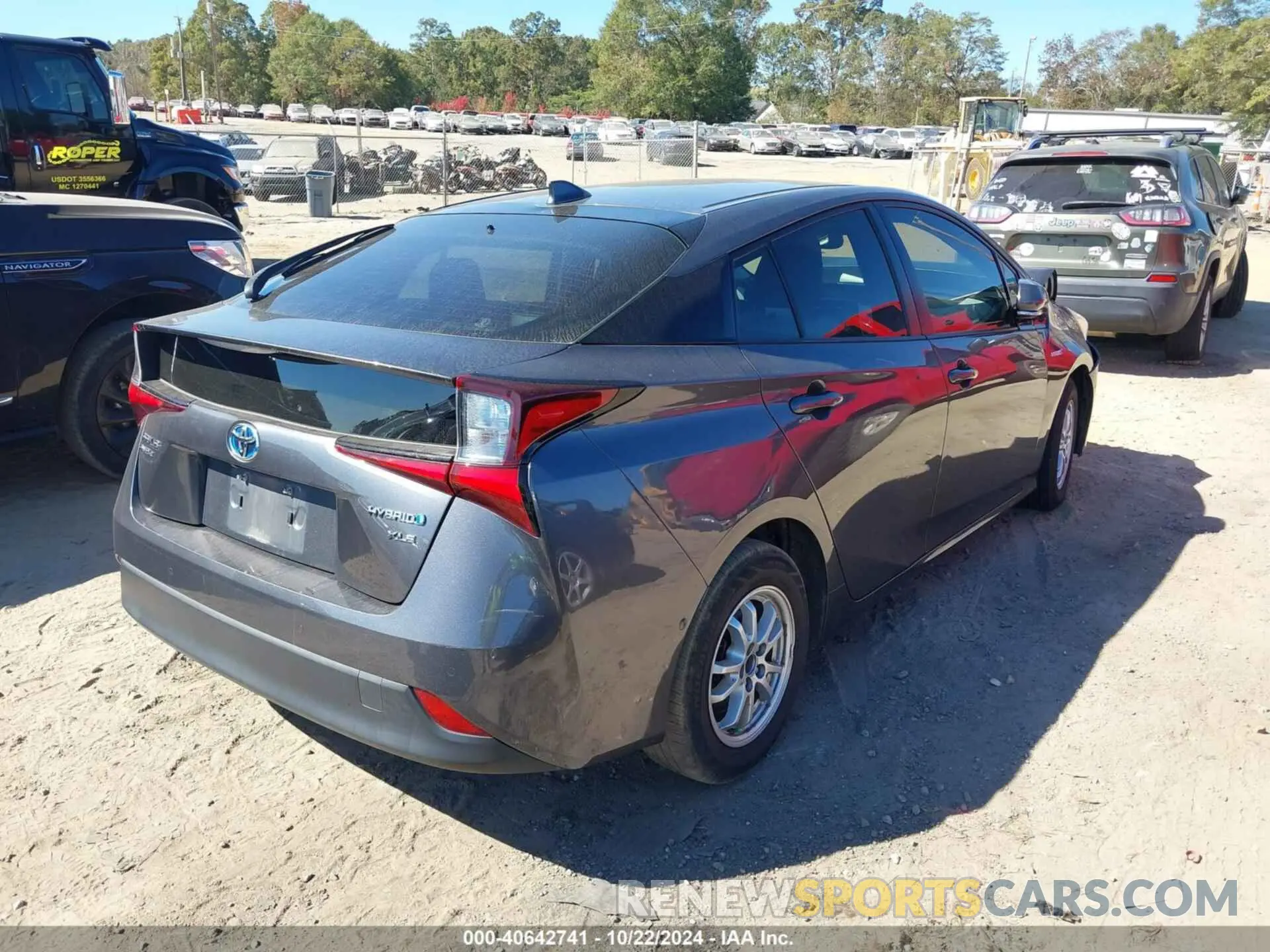 4 Photograph of a damaged car JTDL9RFU6K3001642 TOYOTA PRIUS 2019