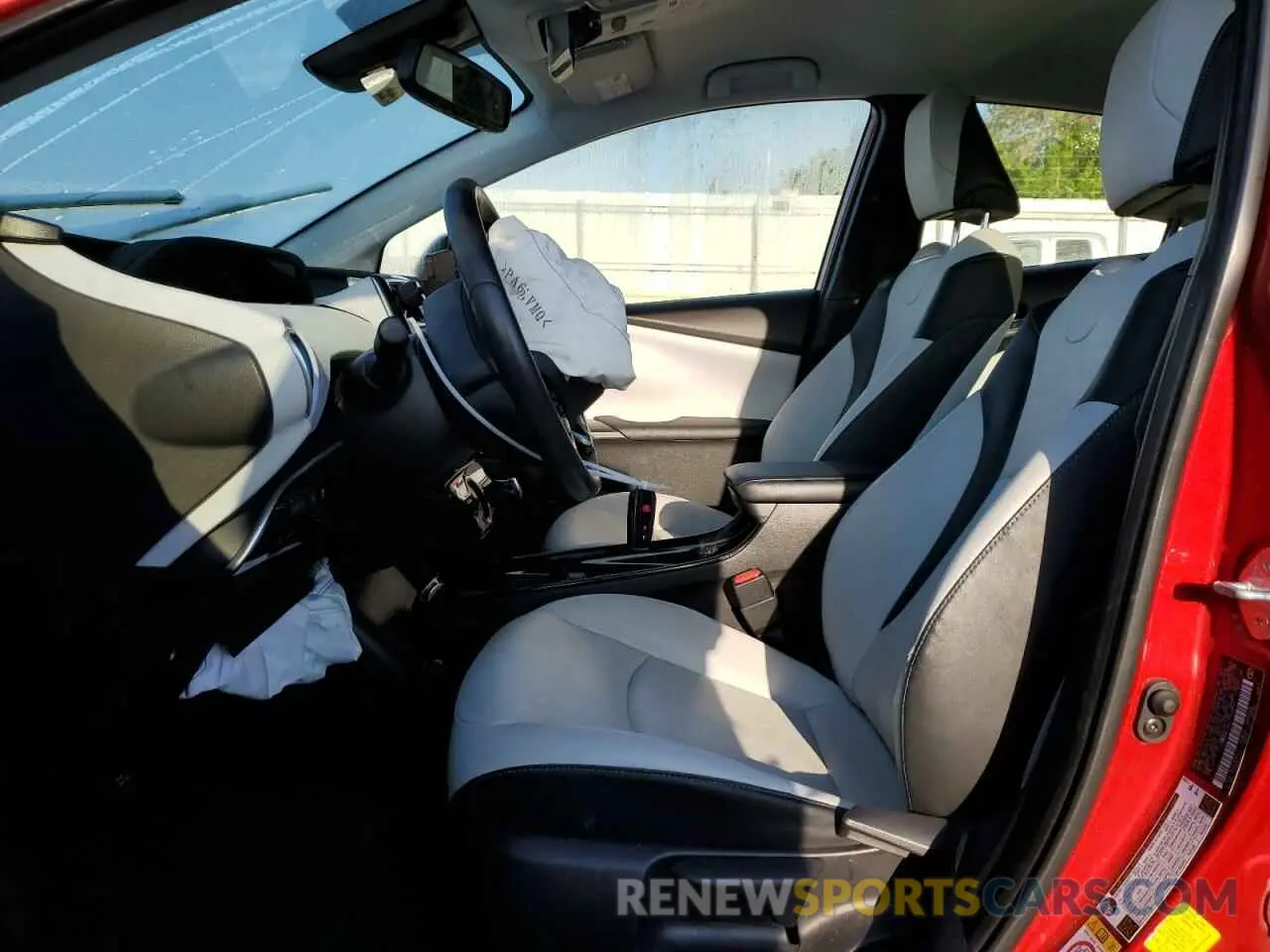 7 Photograph of a damaged car JTDL9RFU6K3003892 TOYOTA PRIUS 2019