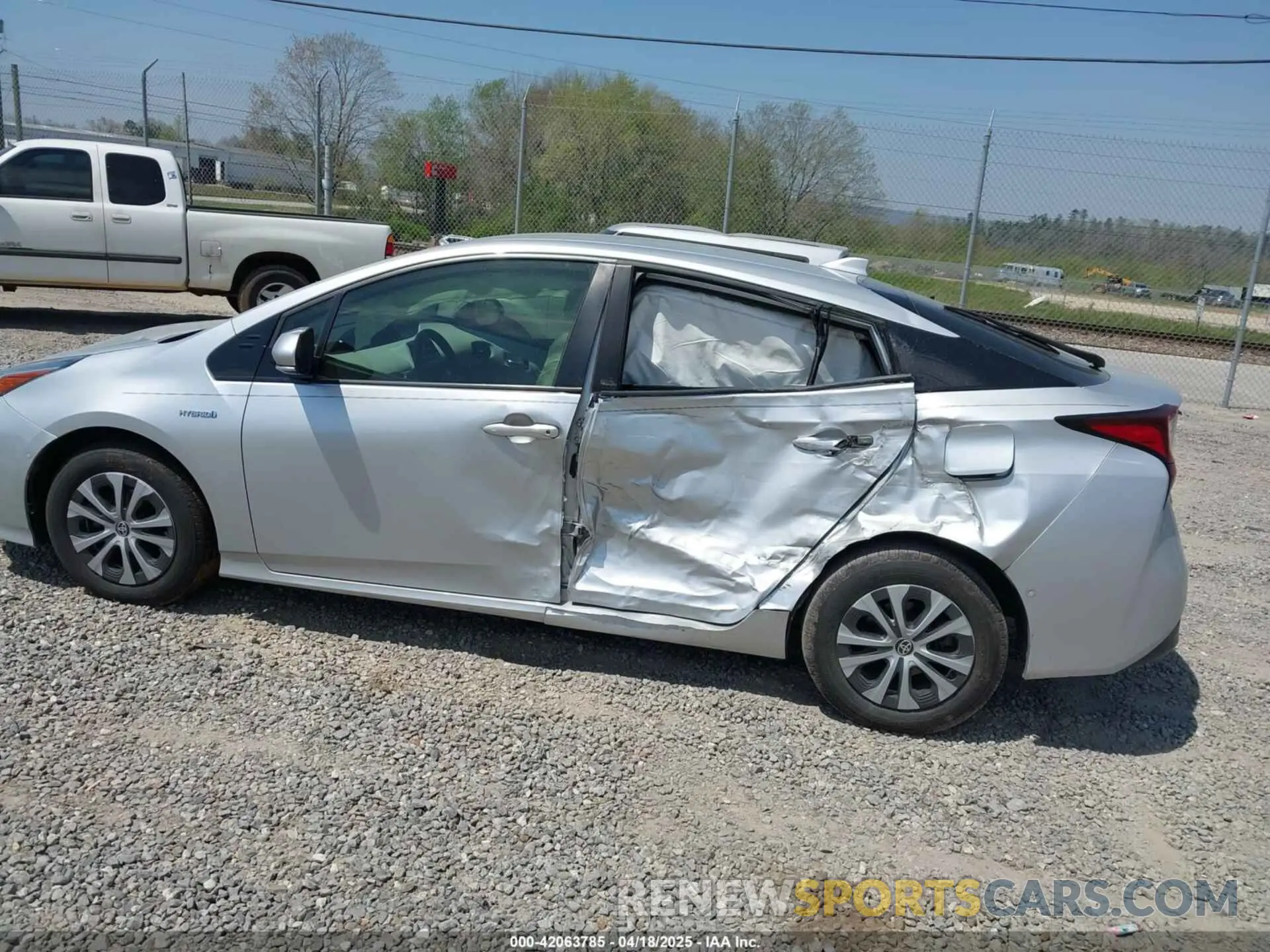 14 Photograph of a damaged car JTDL9RFU7K3005280 TOYOTA PRIUS 2019