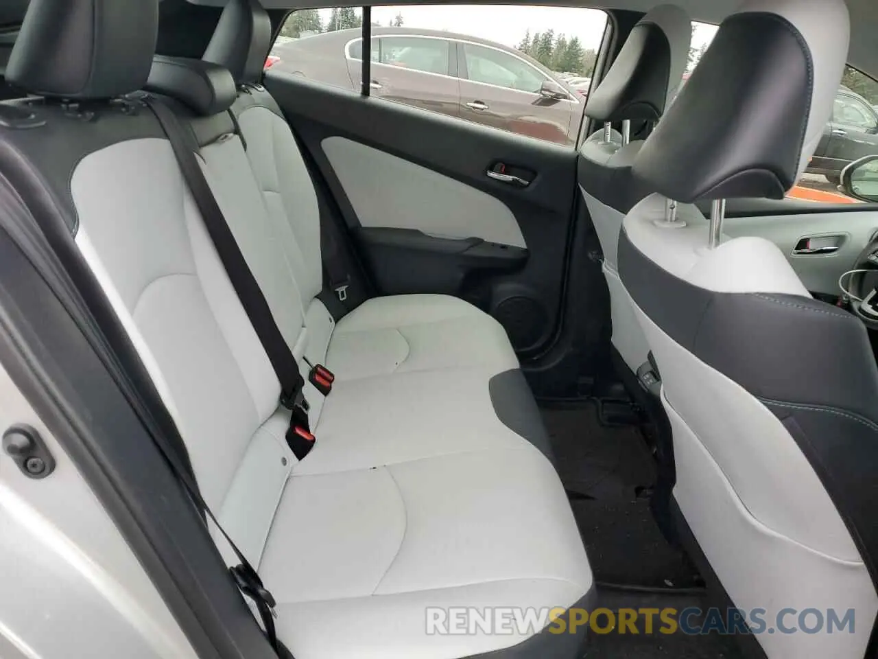 10 Photograph of a damaged car JTDL9RFU7K3007918 TOYOTA PRIUS 2019