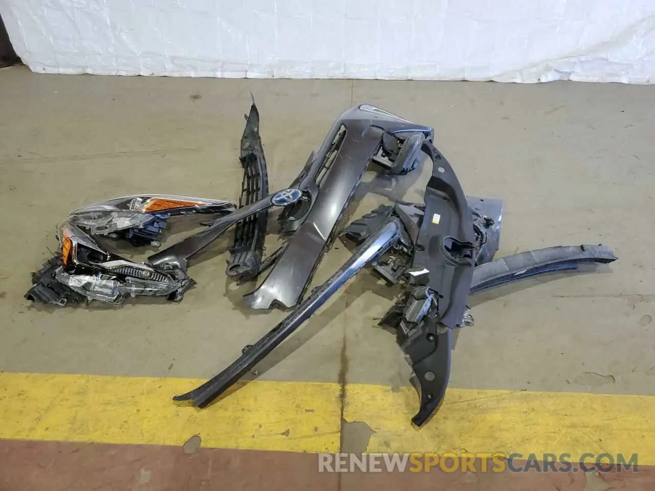 12 Photograph of a damaged car JTDL9RFU7K3011810 TOYOTA PRIUS 2019