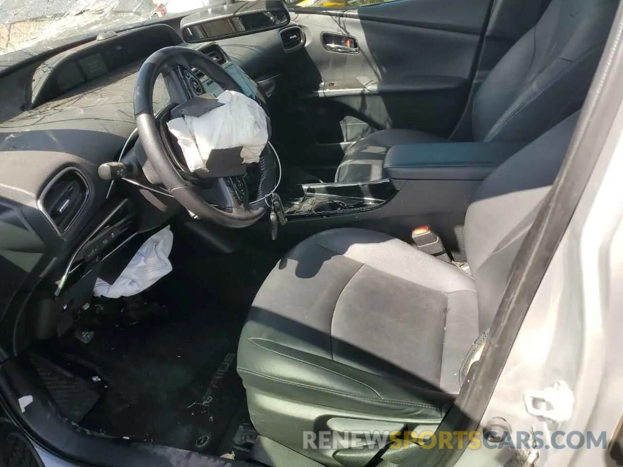 7 Photograph of a damaged car JTDL9RFU8K3000878 TOYOTA PRIUS 2019