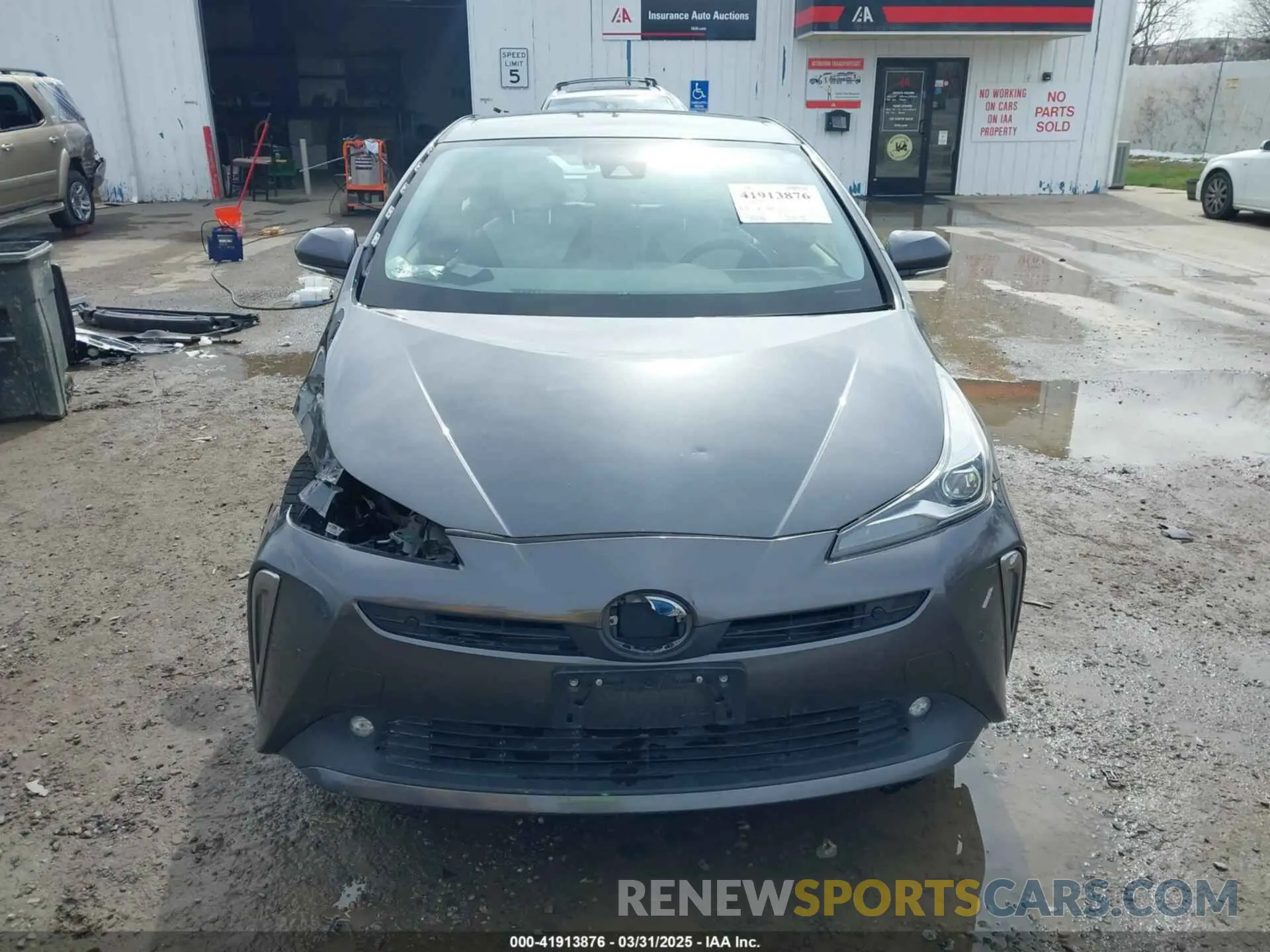 13 Photograph of a damaged car JTDL9RFU8K3001612 TOYOTA PRIUS 2019