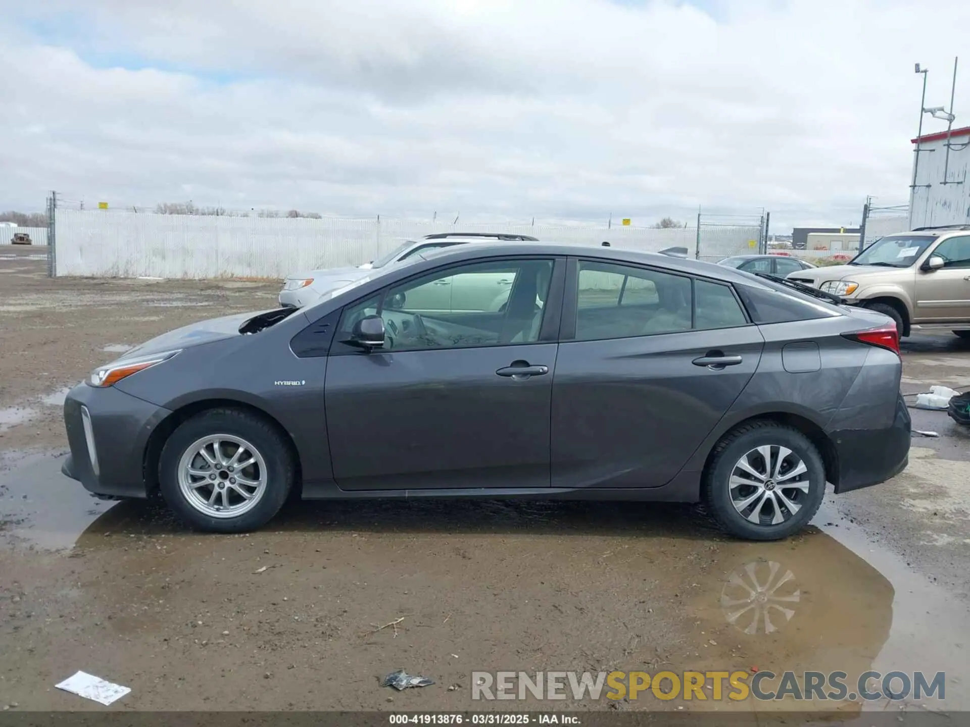 15 Photograph of a damaged car JTDL9RFU8K3001612 TOYOTA PRIUS 2019