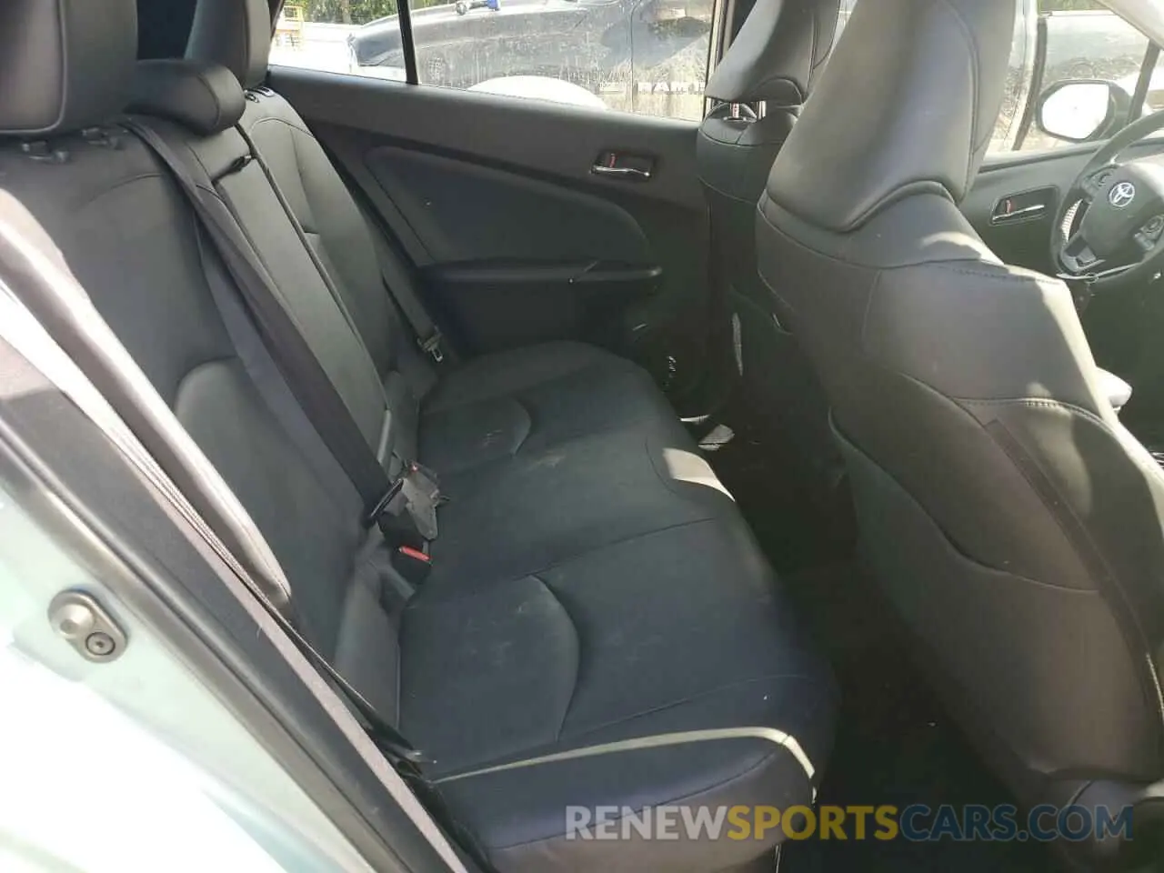 11 Photograph of a damaged car JTDL9RFU9K3005443 TOYOTA PRIUS 2019