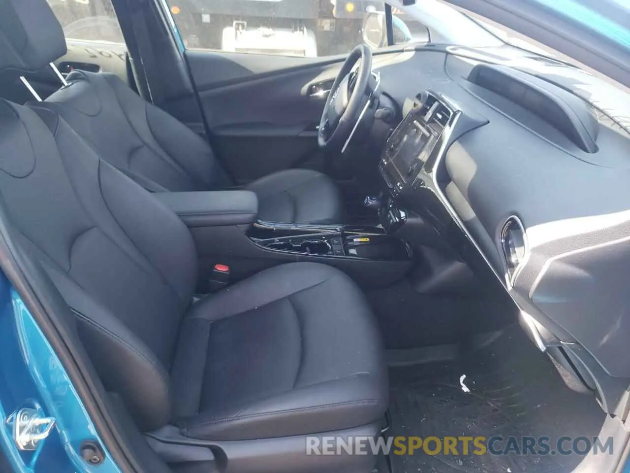 5 Photograph of a damaged car JTDL9RFU9K3008715 TOYOTA PRIUS 2019
