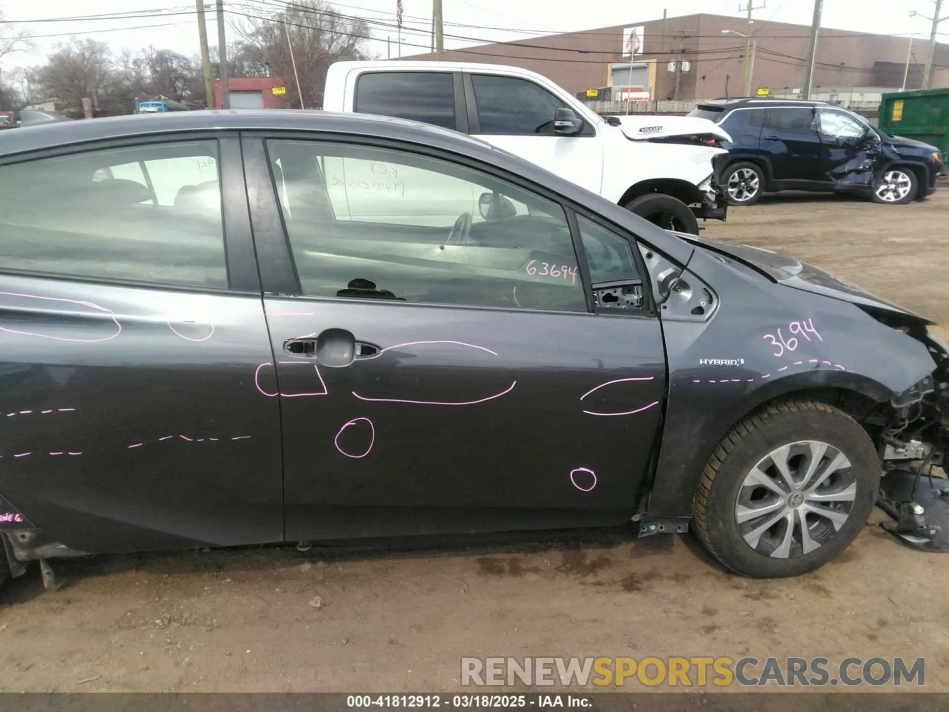 17 Photograph of a damaged car JTDL9RFU9K3009363 TOYOTA PRIUS 2019