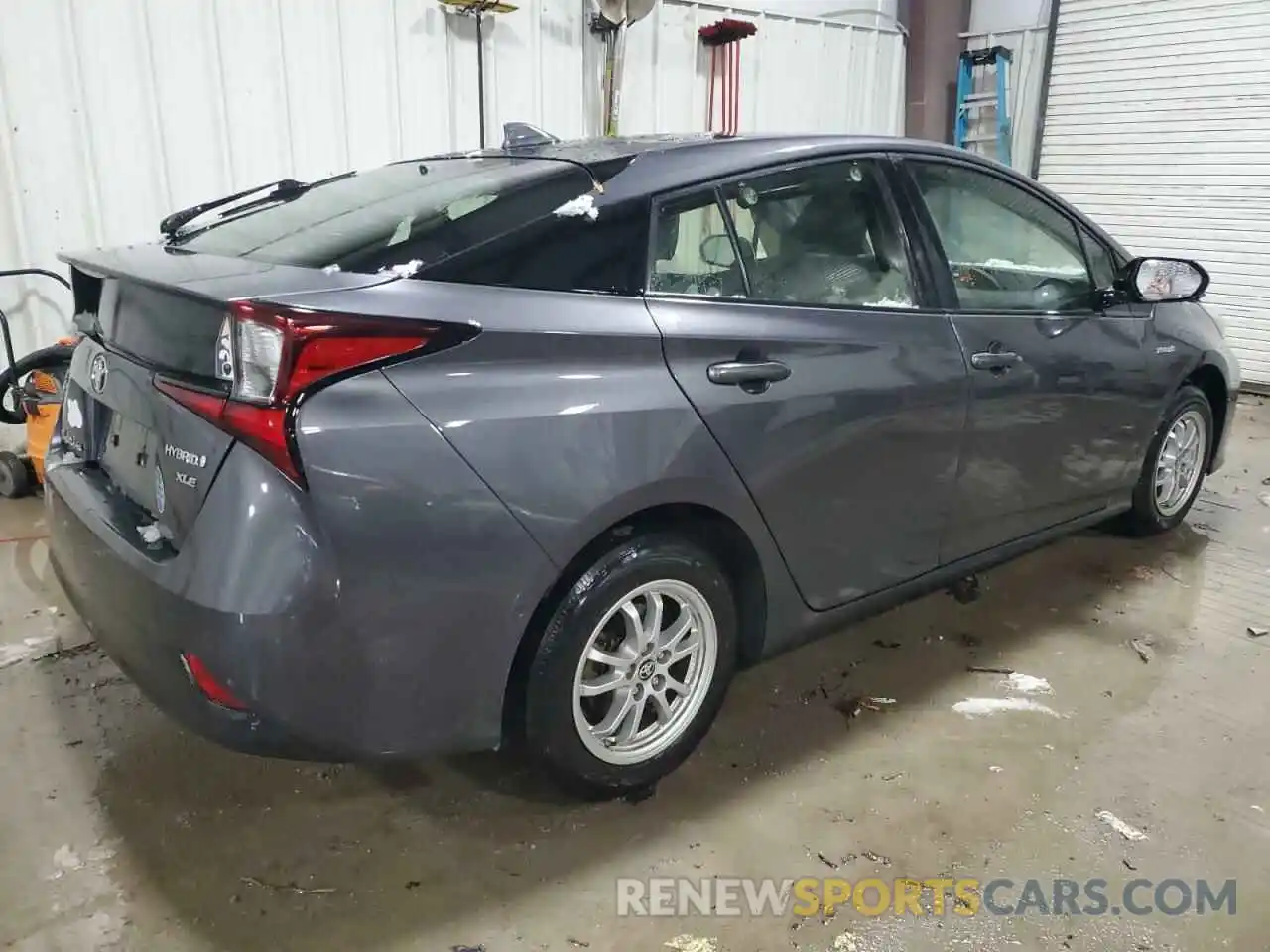 3 Photograph of a damaged car JTDL9RFU9K3011257 TOYOTA PRIUS 2019