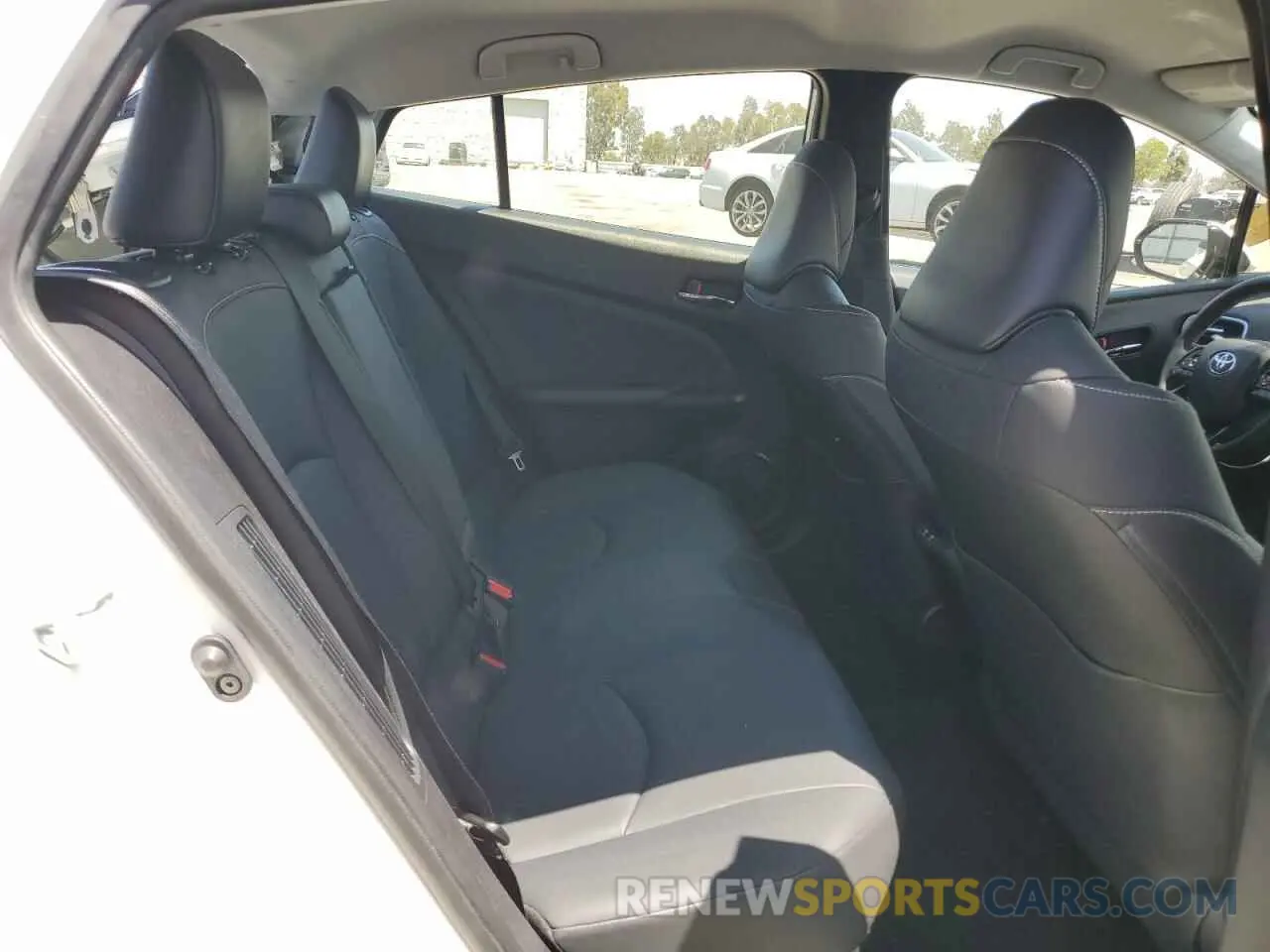 10 Photograph of a damaged car JTDKARFP1L3153889 TOYOTA PRIUS 2020