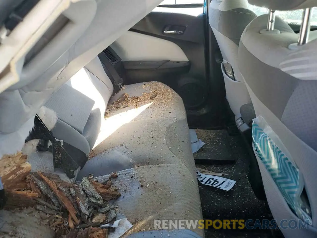 10 Photograph of a damaged car JTDKARFP3L3159788 TOYOTA PRIUS 2020