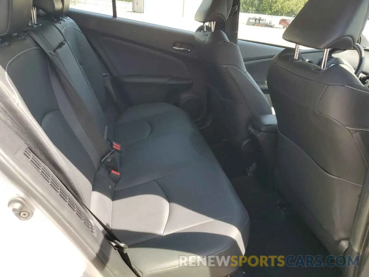 11 Photograph of a damaged car JTDKARFP4L3120613 TOYOTA PRIUS 2020