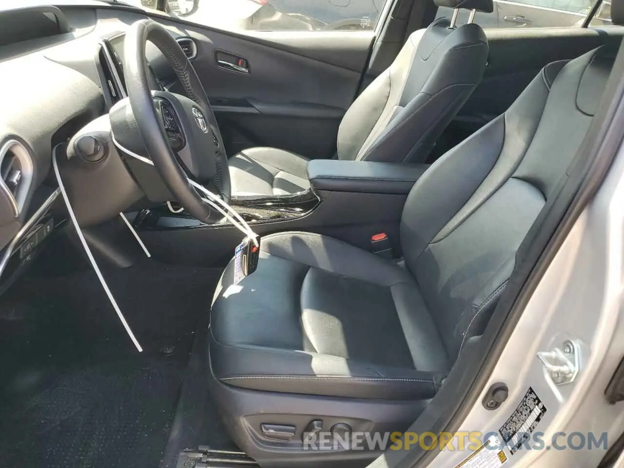 7 Photograph of a damaged car JTDKARFP4L3120613 TOYOTA PRIUS 2020