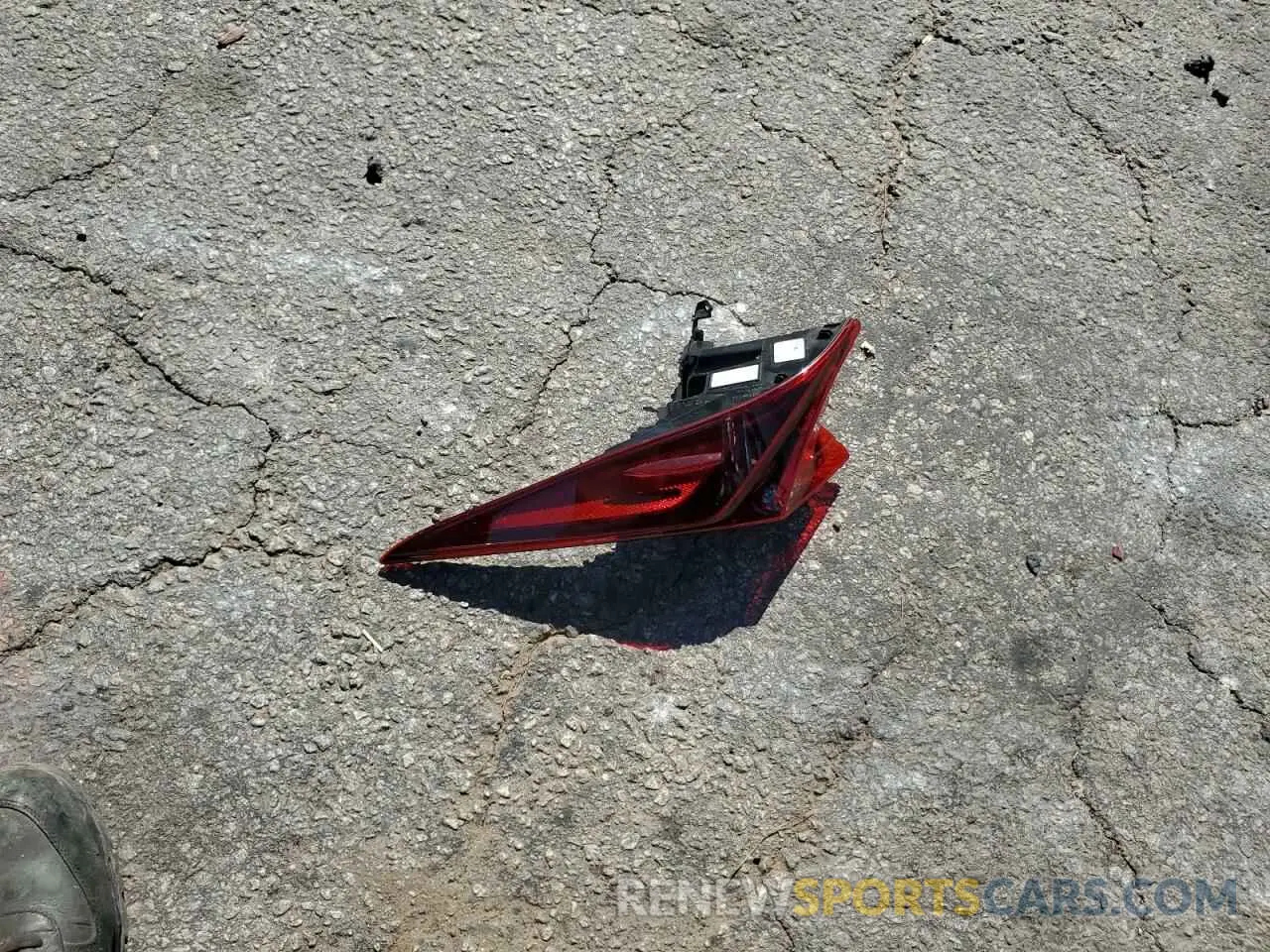 12 Photograph of a damaged car JTDKARFP4L3132633 TOYOTA PRIUS 2020