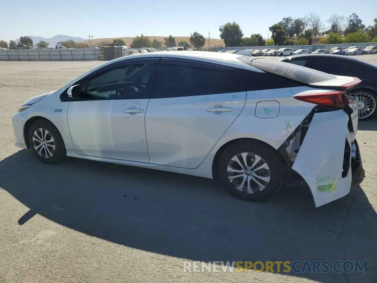 2 Photograph of a damaged car JTDKARFPXL3120096 TOYOTA PRIUS 2020