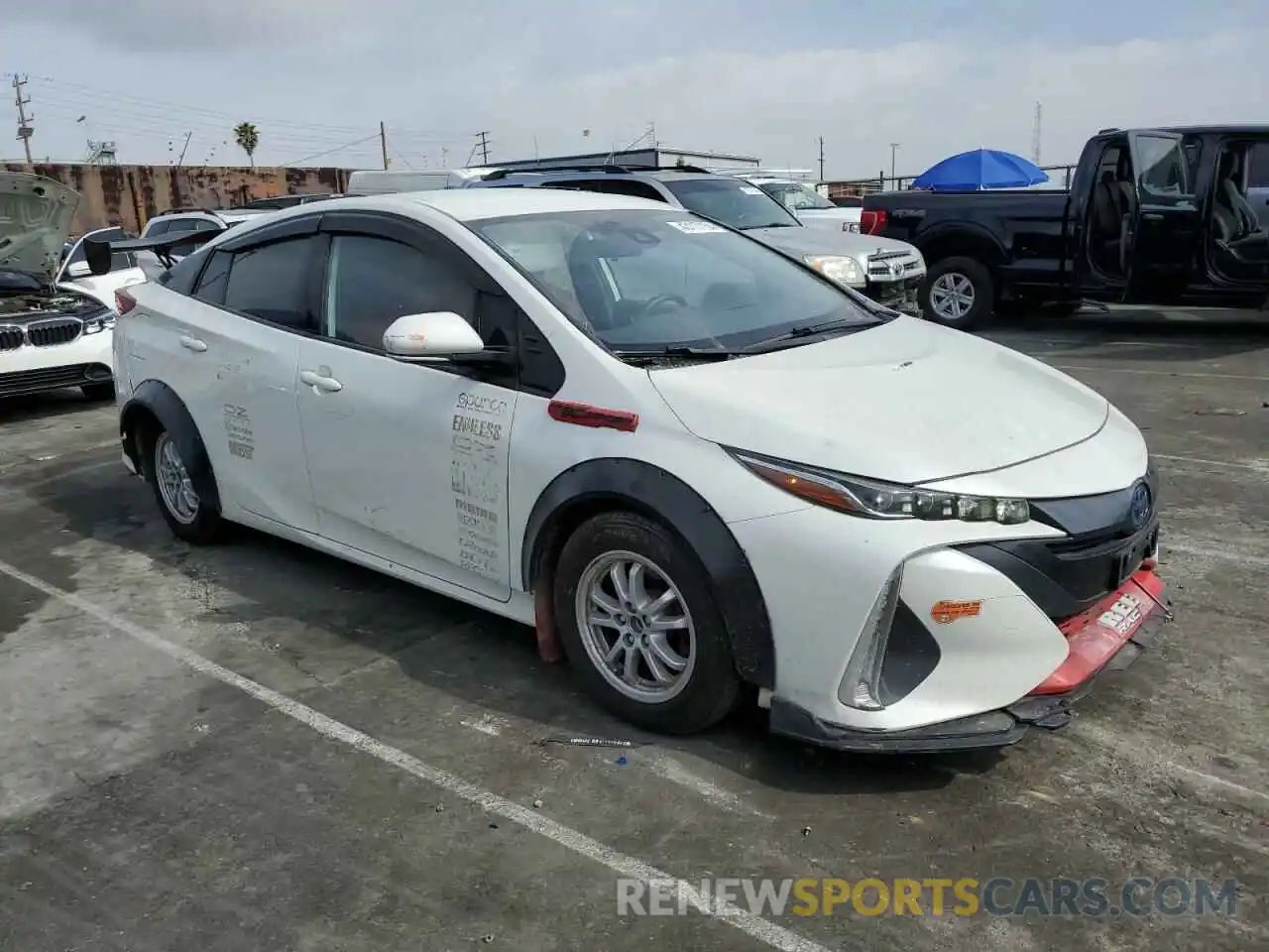 4 Photograph of a damaged car JTDKARFPXL3146603 TOYOTA PRIUS 2020