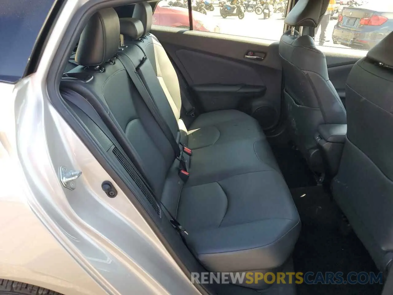 10 Photograph of a damaged car JTDKARFPXL3154295 TOYOTA PRIUS 2020