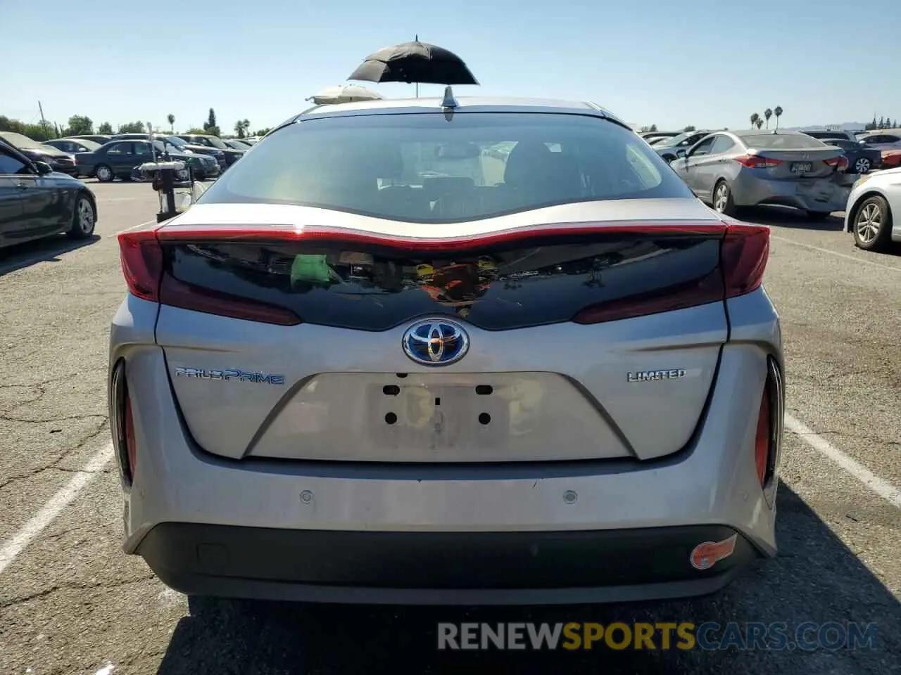 6 Photograph of a damaged car JTDKARFPXL3154295 TOYOTA PRIUS 2020