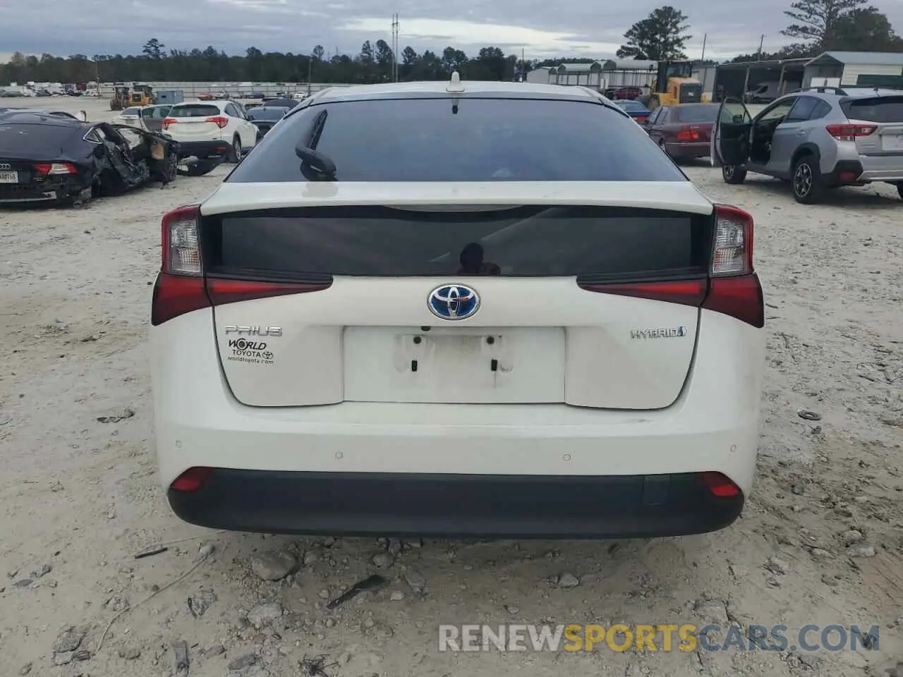 6 Photograph of a damaged car JTDKARFU0L3104298 TOYOTA PRIUS 2020