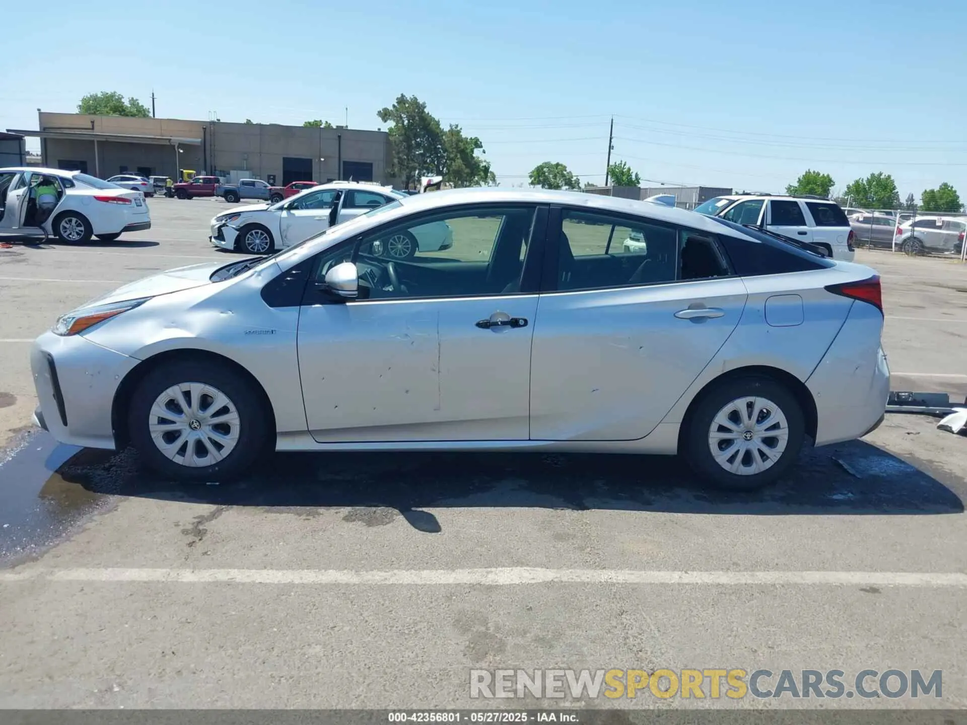 14 Photograph of a damaged car JTDKARFU0L3109212 TOYOTA PRIUS 2020