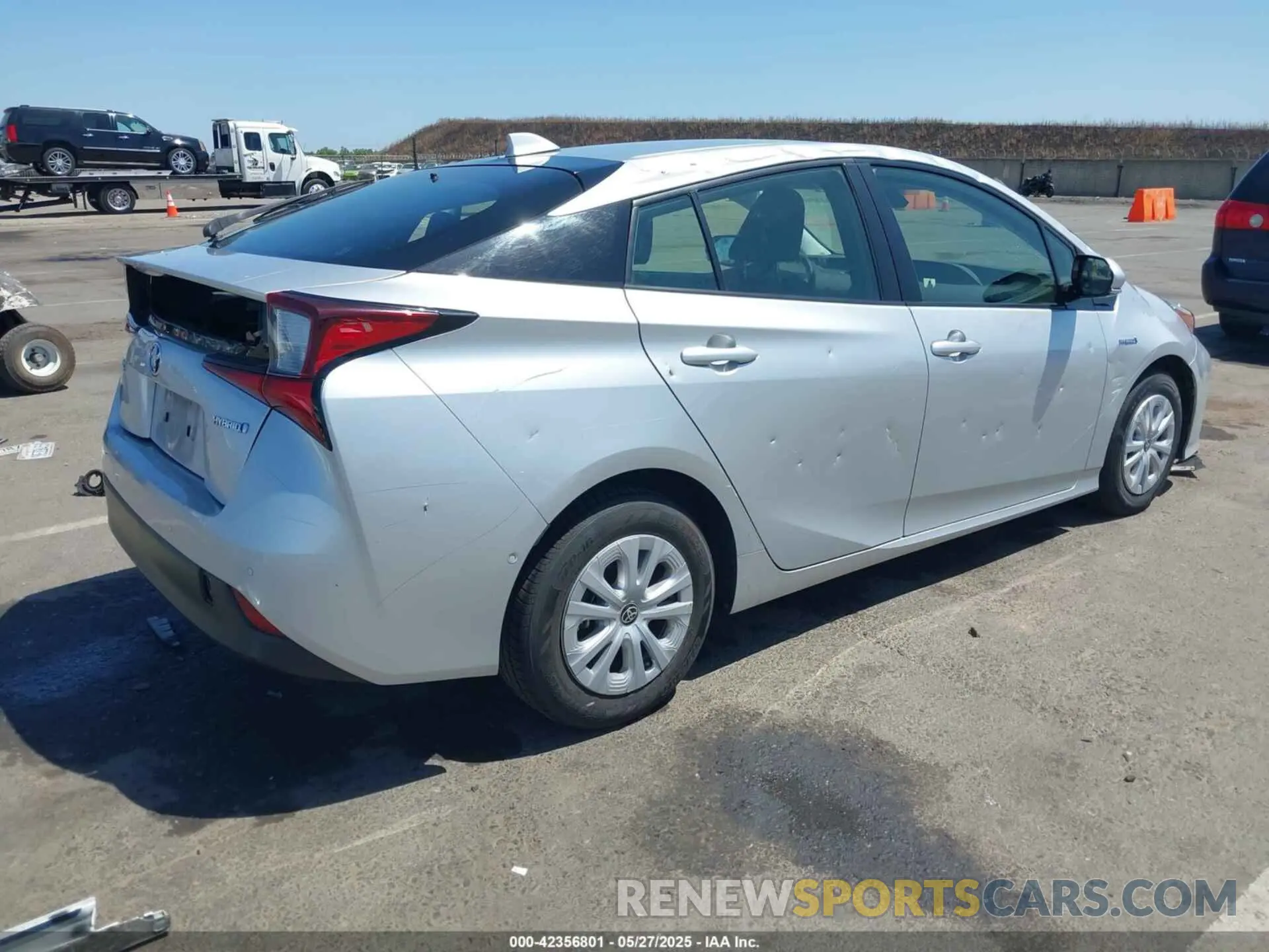 4 Photograph of a damaged car JTDKARFU0L3109212 TOYOTA PRIUS 2020