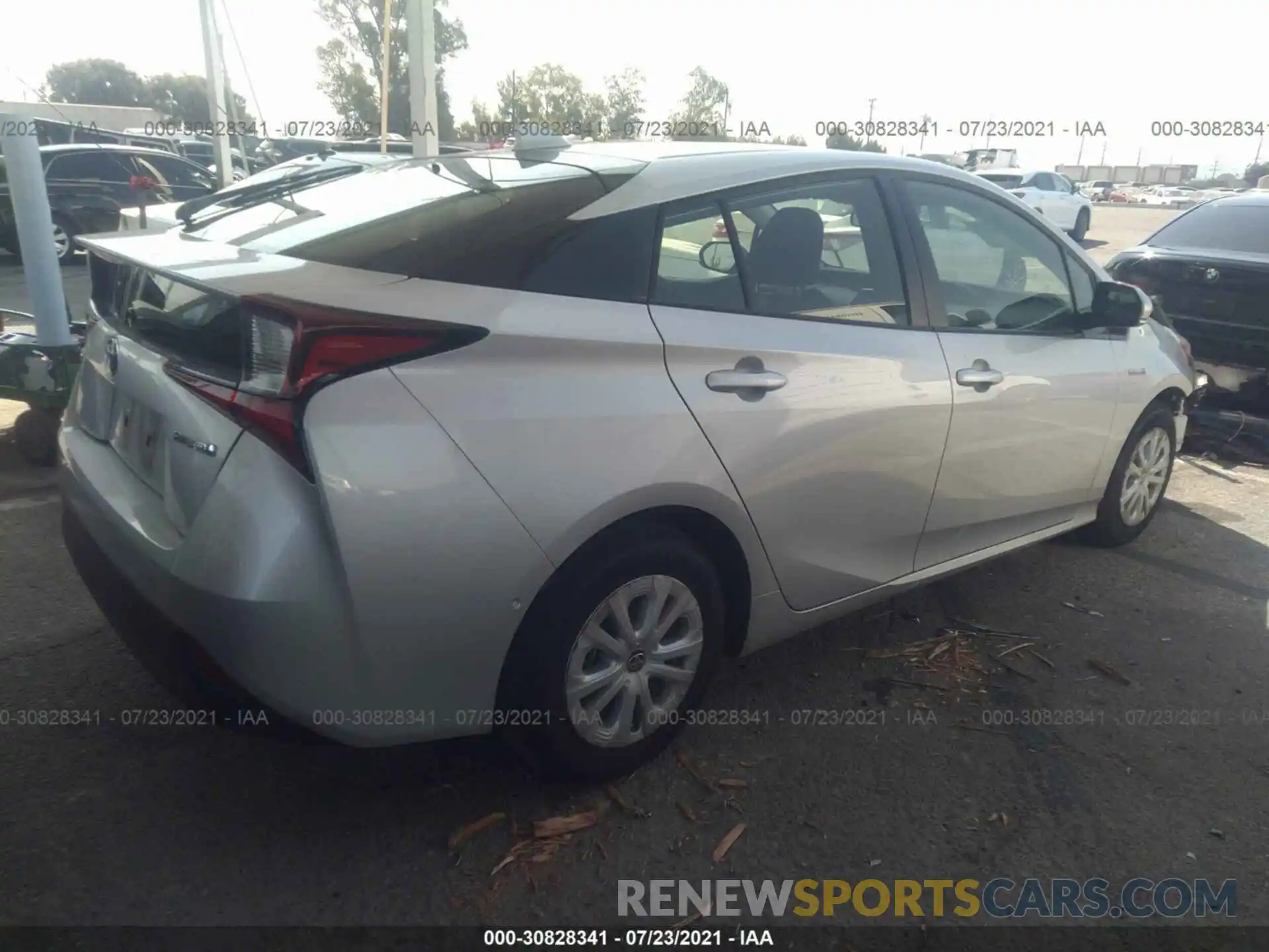 4 Photograph of a damaged car JTDKARFU0L3111655 TOYOTA PRIUS 2020