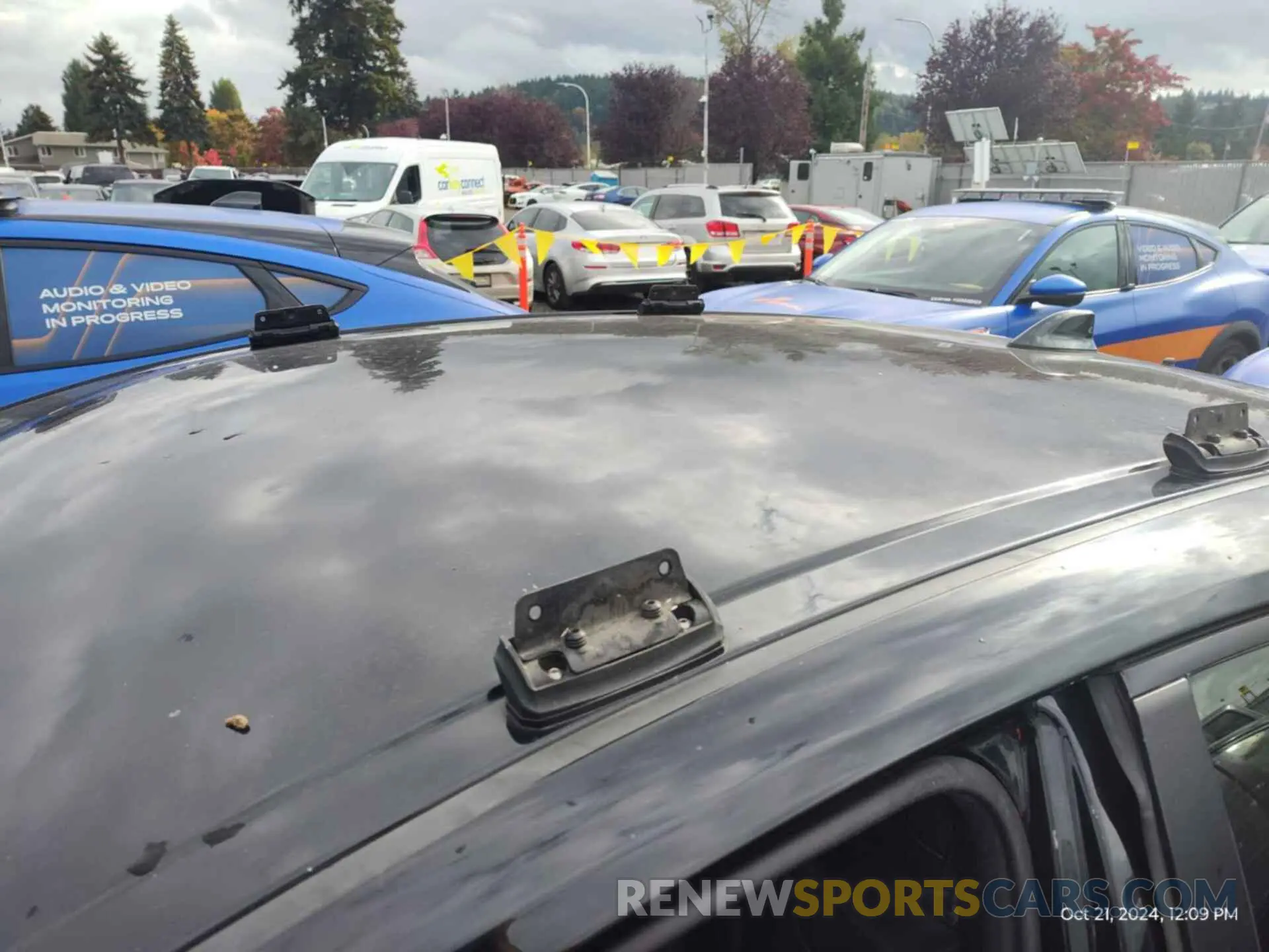 10 Photograph of a damaged car JTDKARFU0L3115804 TOYOTA PRIUS 2020