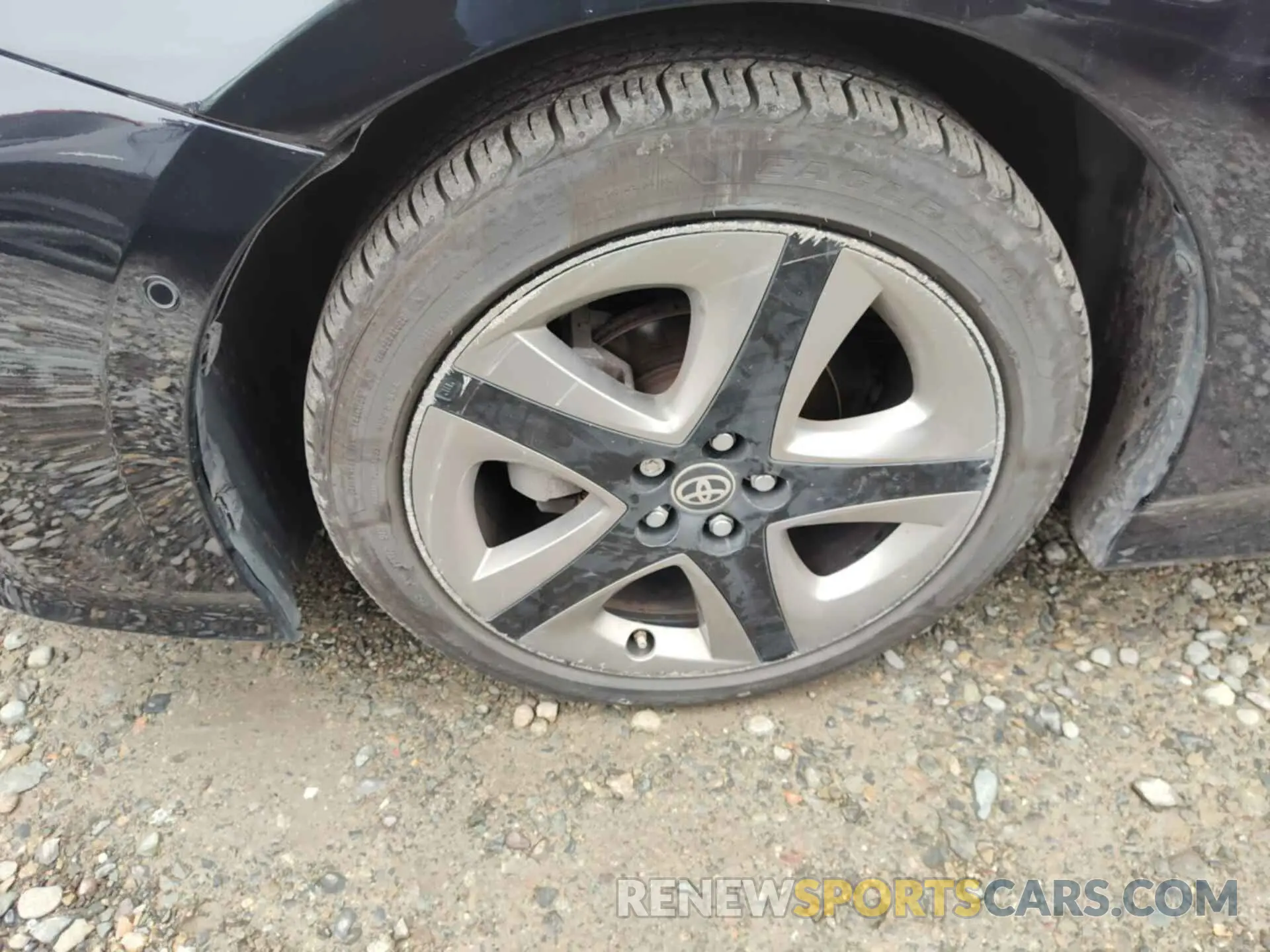 12 Photograph of a damaged car JTDKARFU0L3115804 TOYOTA PRIUS 2020