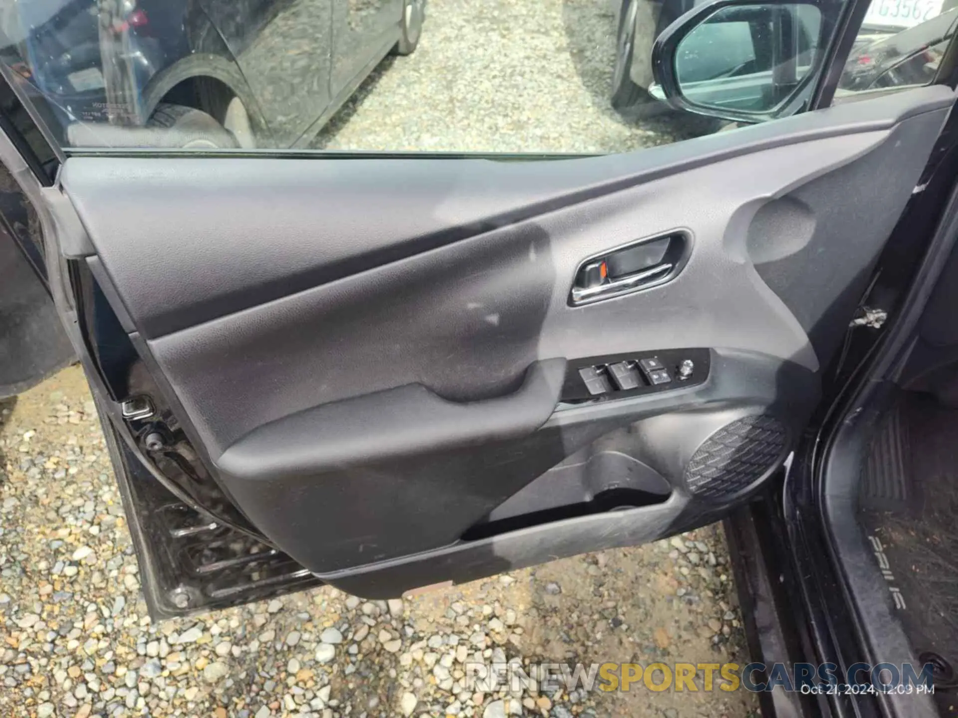 34 Photograph of a damaged car JTDKARFU0L3115804 TOYOTA PRIUS 2020