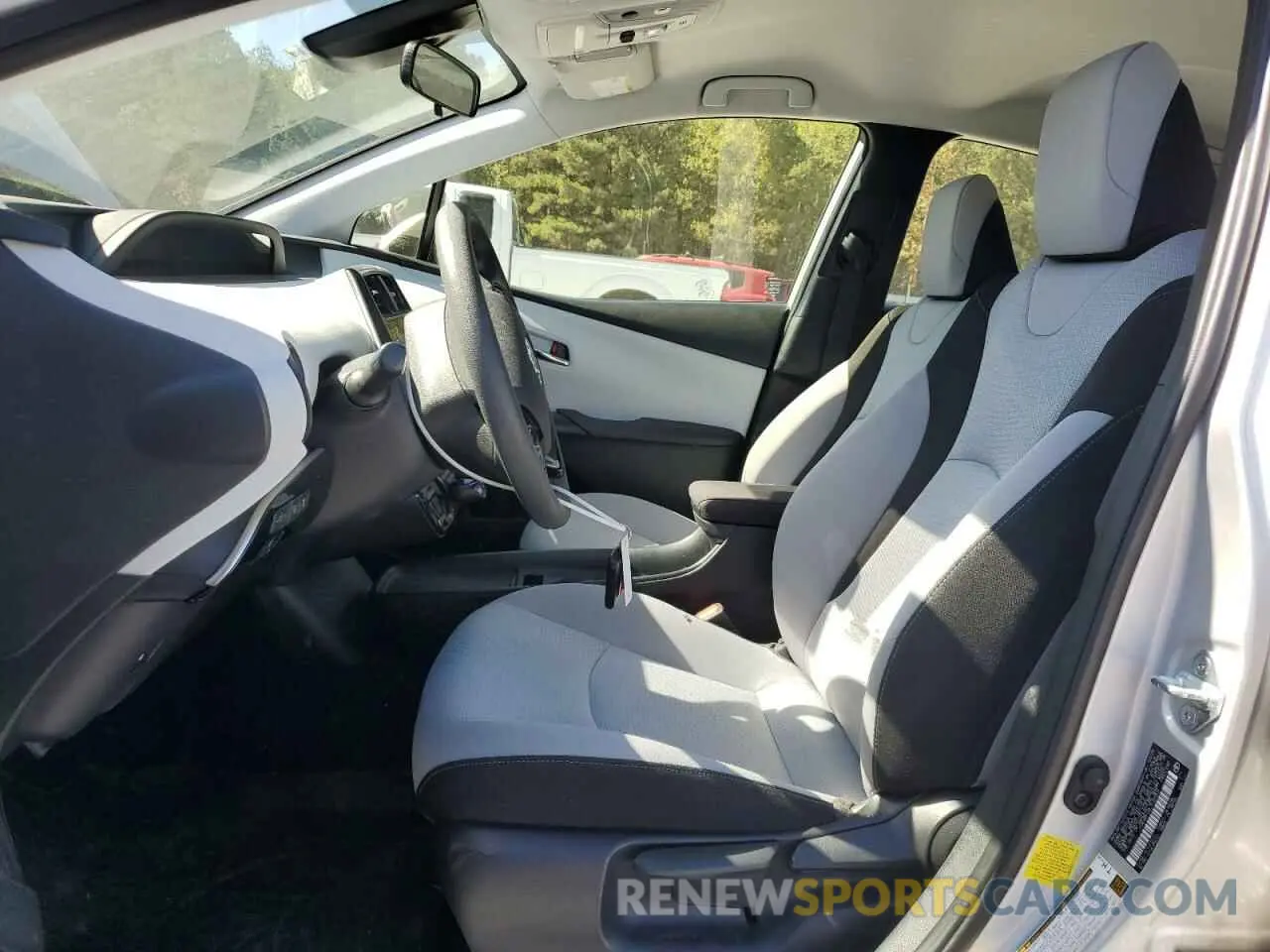 7 Photograph of a damaged car JTDKARFU0L3122302 TOYOTA PRIUS 2020