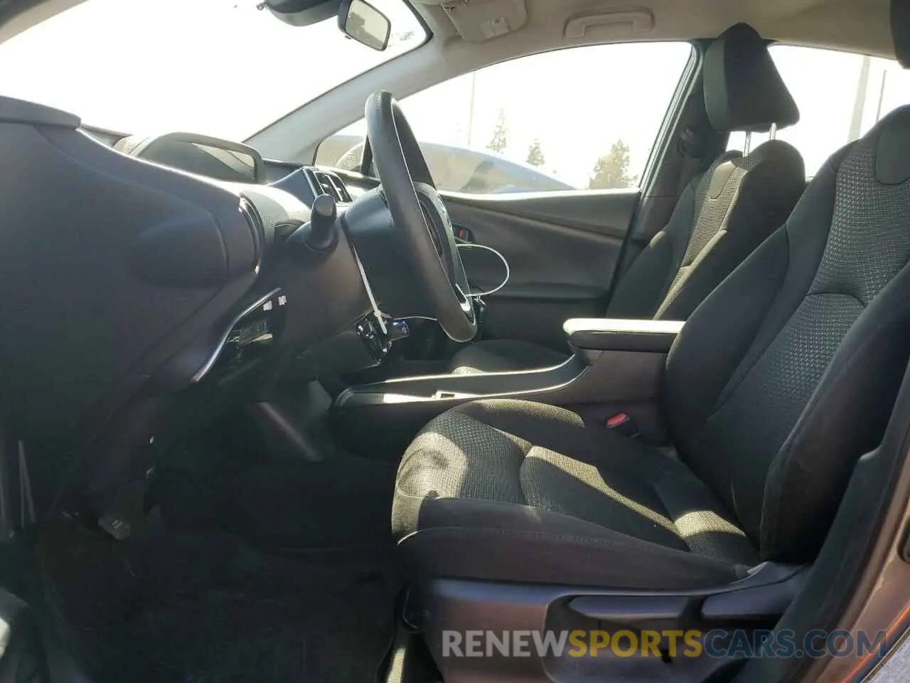 7 Photograph of a damaged car JTDKARFU0L3124101 TOYOTA PRIUS 2020