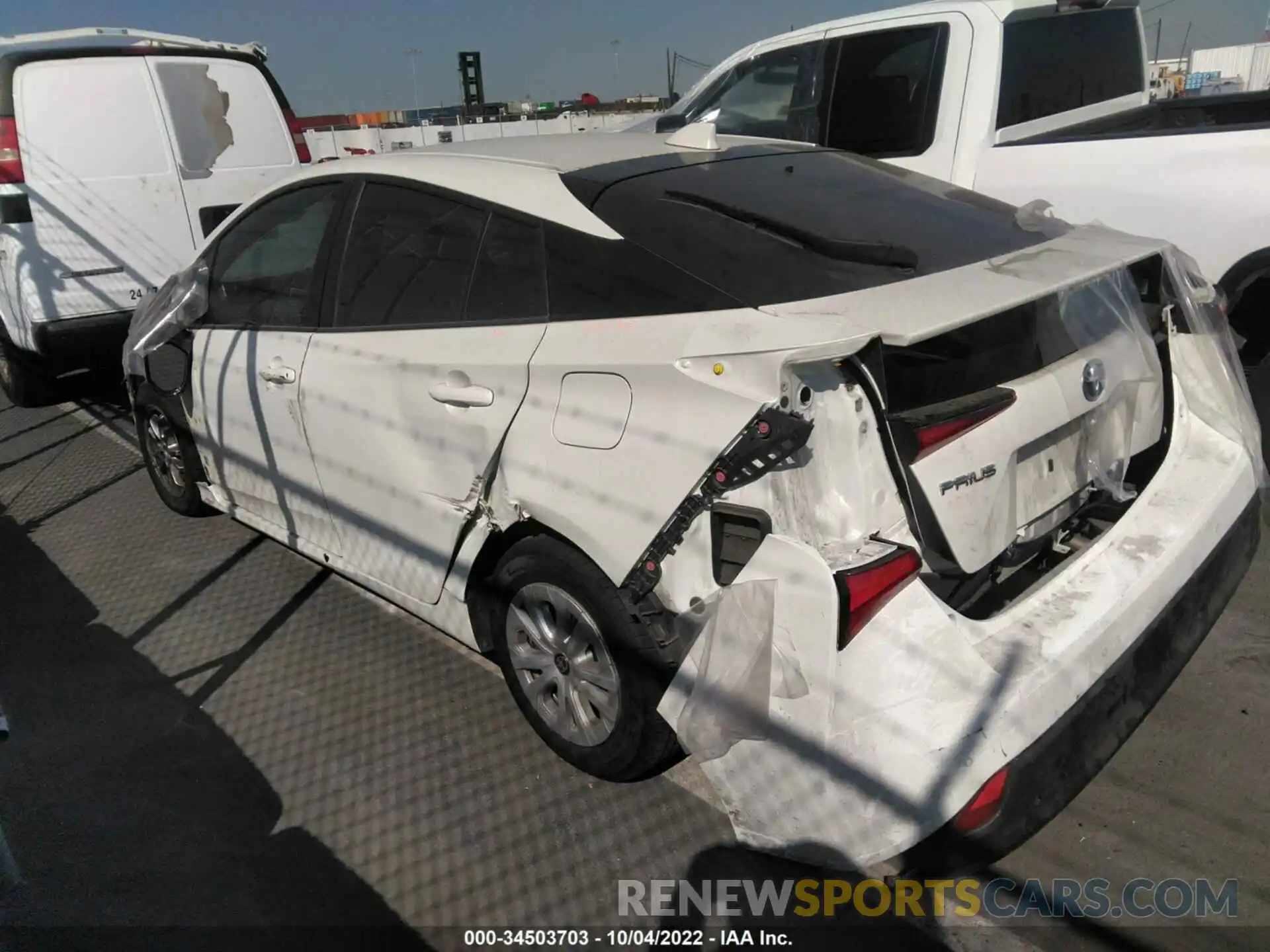 3 Photograph of a damaged car JTDKARFU1L3105928 TOYOTA PRIUS 2020