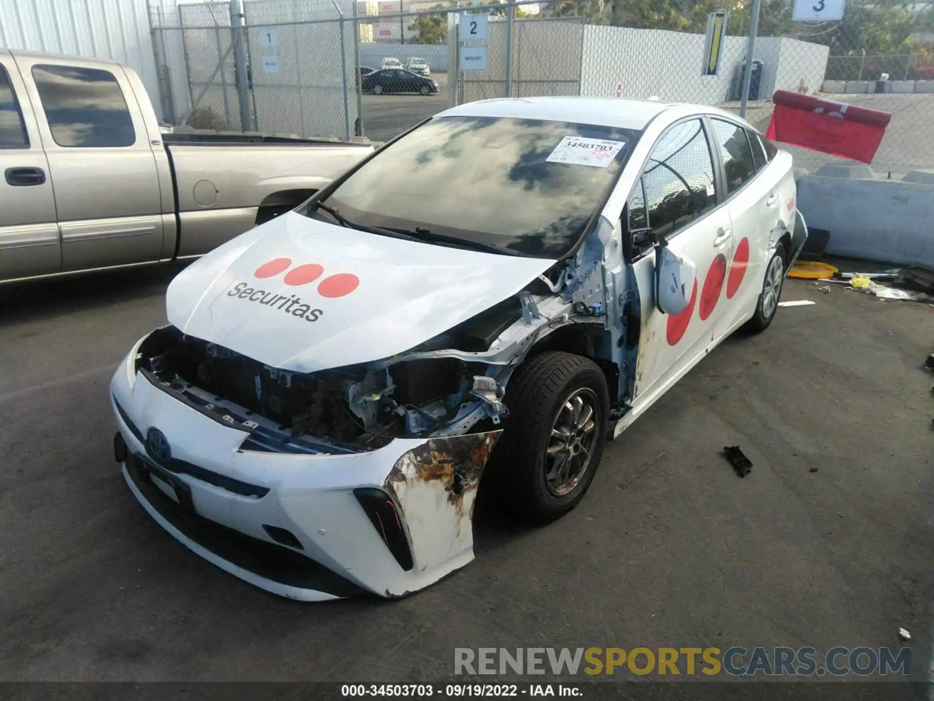 6 Photograph of a damaged car JTDKARFU1L3105928 TOYOTA PRIUS 2020