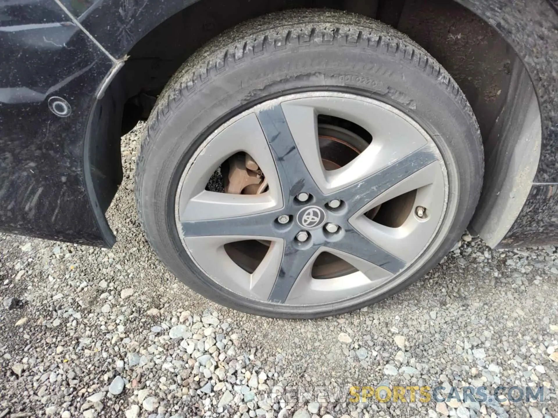 41 Photograph of a damaged car JTDKARFU2L3115416 TOYOTA PRIUS 2020