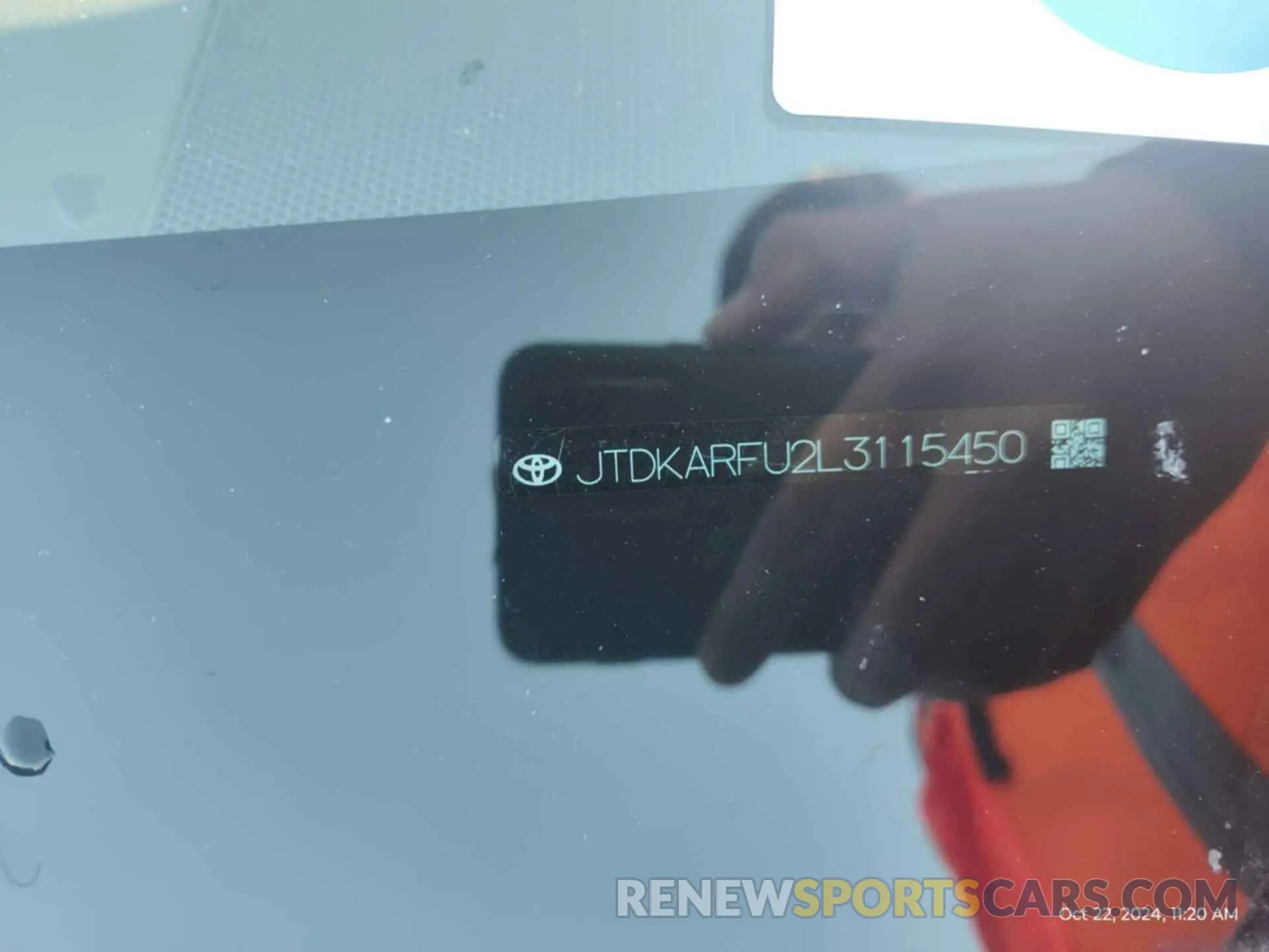 18 Photograph of a damaged car JTDKARFU2L3115450 TOYOTA PRIUS 2020