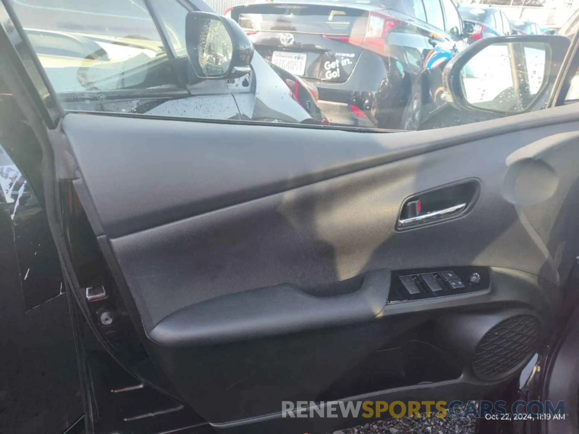 19 Photograph of a damaged car JTDKARFU2L3115450 TOYOTA PRIUS 2020