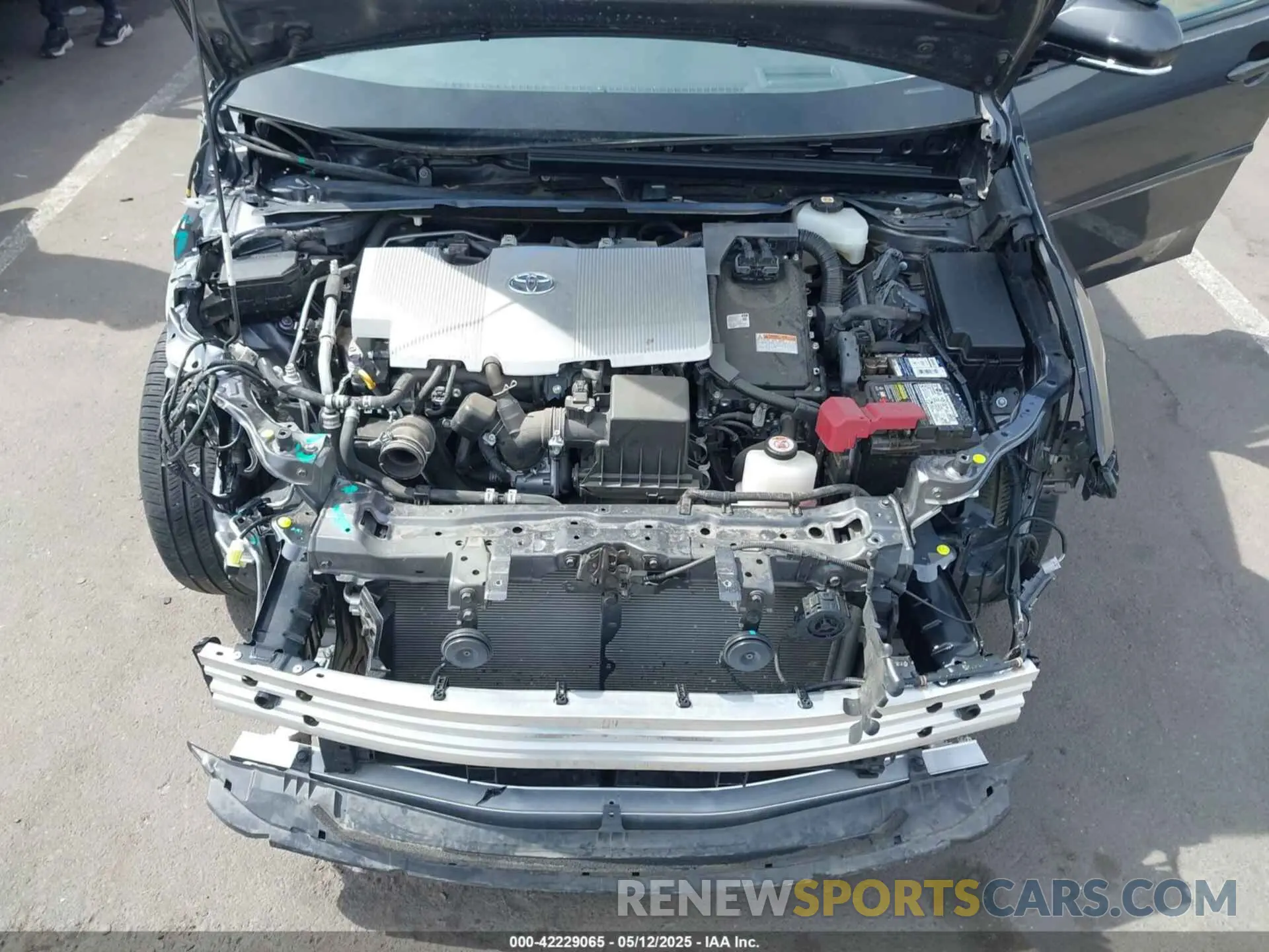 10 Photograph of a damaged car JTDKARFU2L3116050 TOYOTA PRIUS 2020