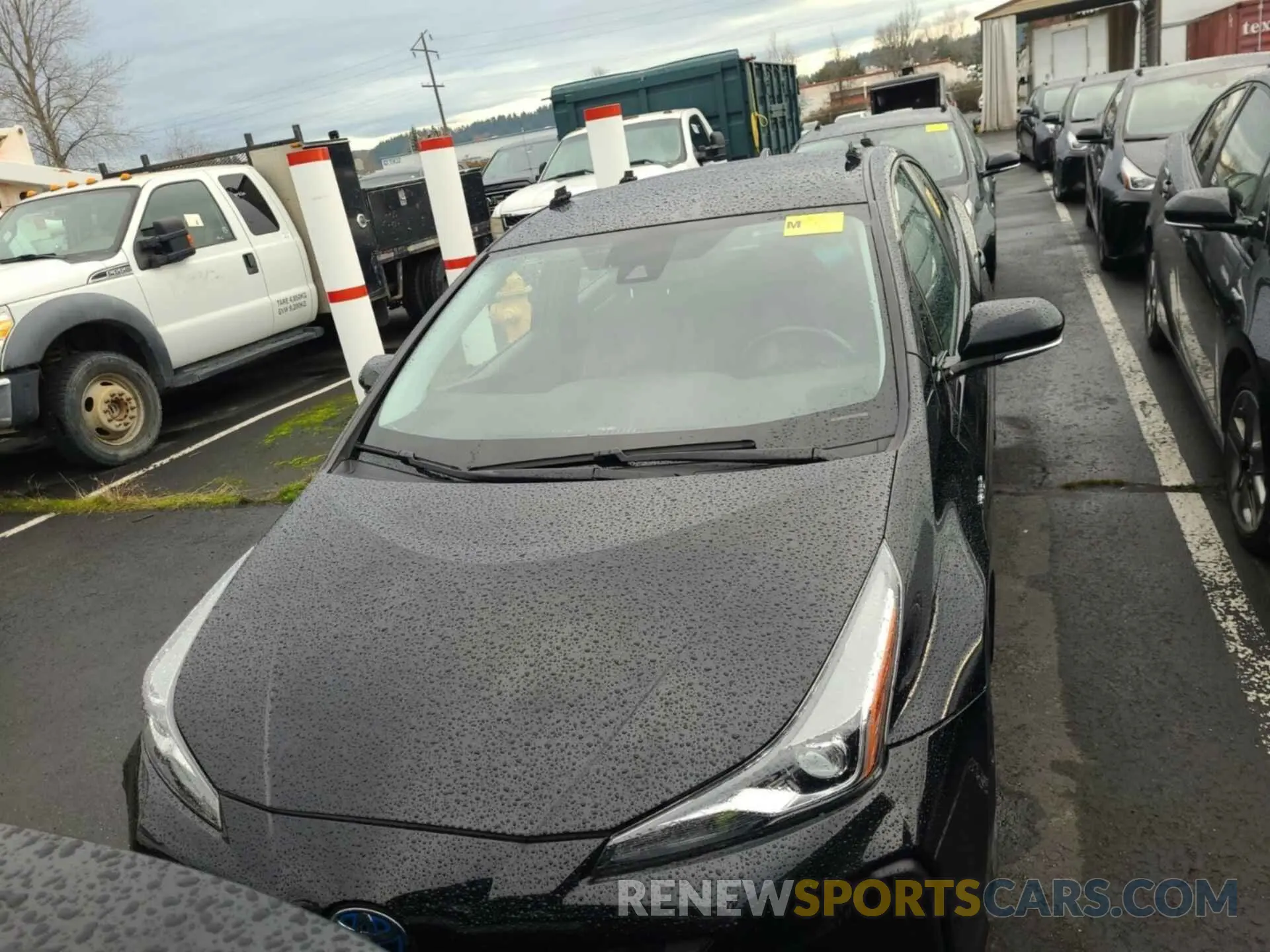 10 Photograph of a damaged car JTDKARFU2L3116131 TOYOTA PRIUS 2020