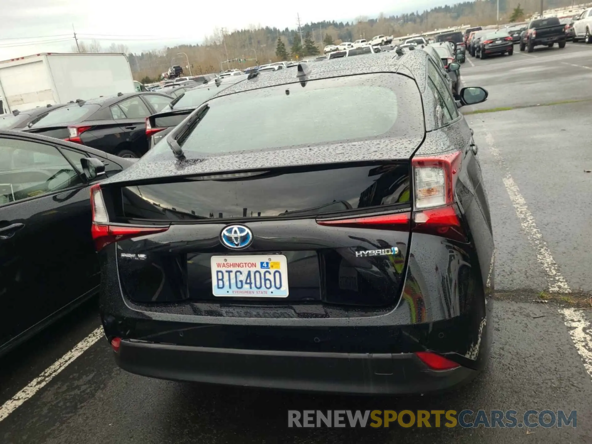 29 Photograph of a damaged car JTDKARFU2L3116131 TOYOTA PRIUS 2020