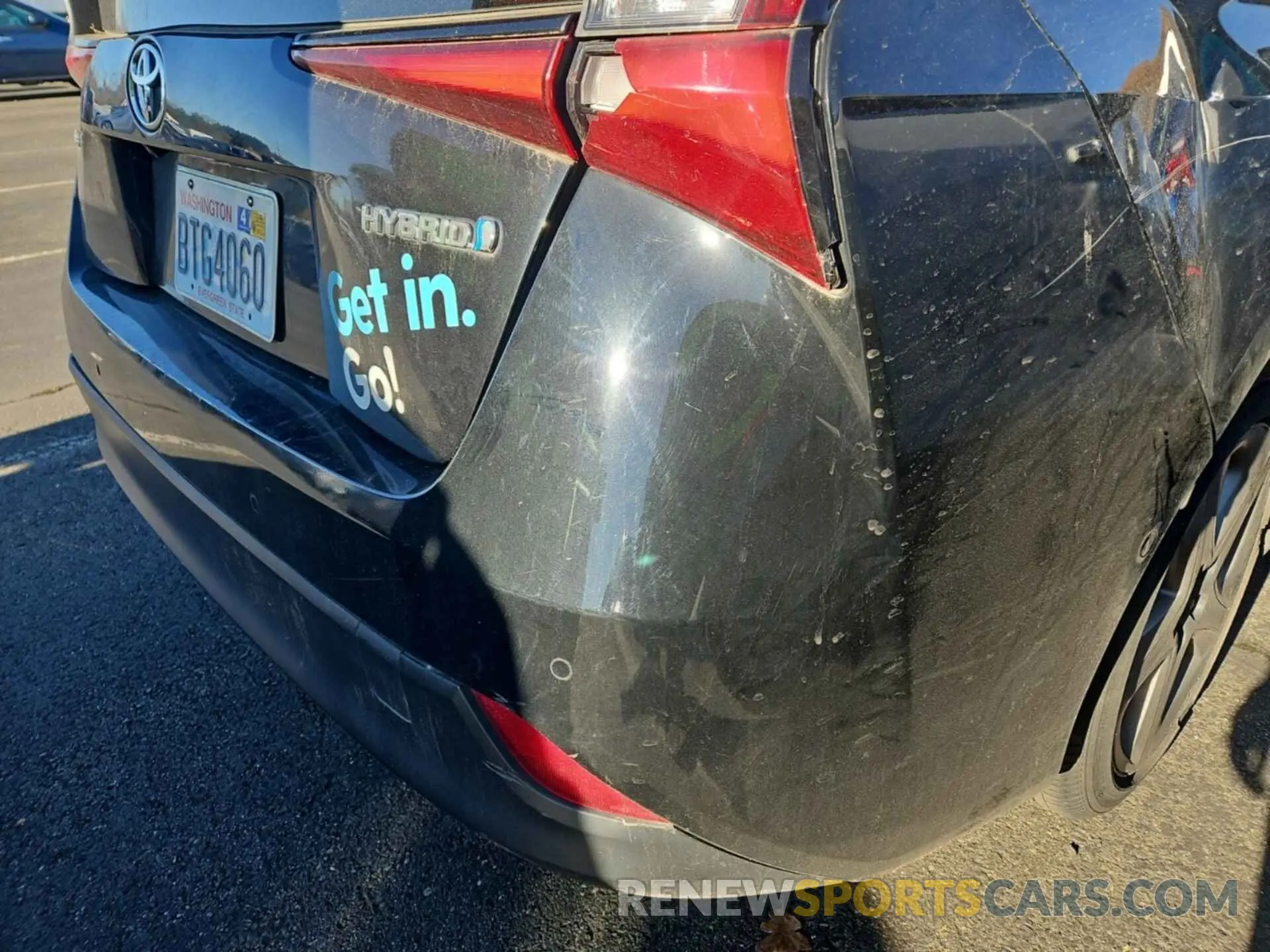 4 Photograph of a damaged car JTDKARFU2L3116131 TOYOTA PRIUS 2020