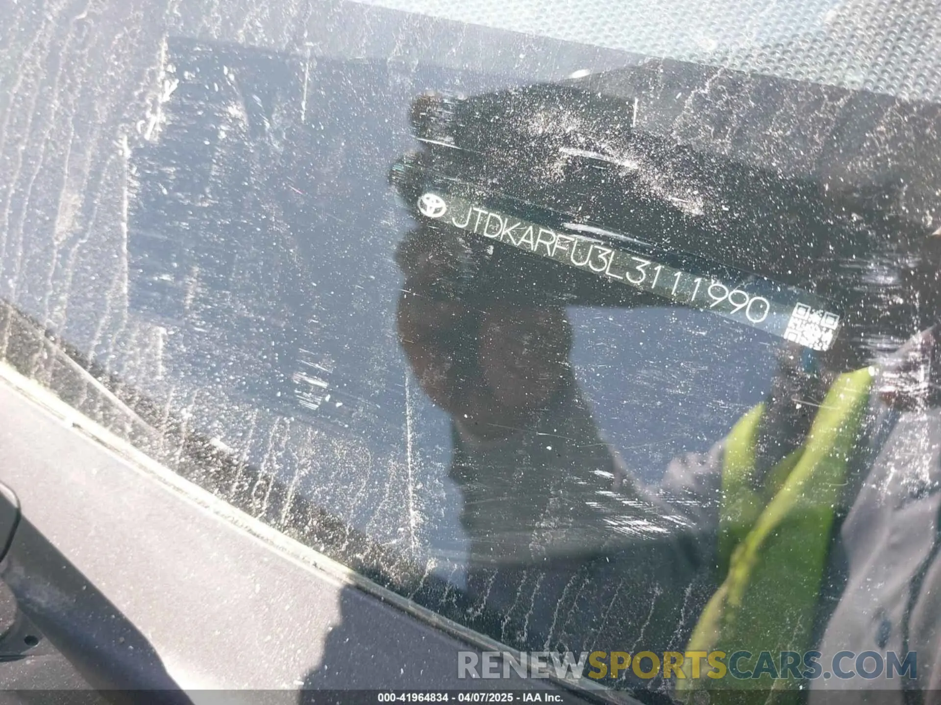 9 Photograph of a damaged car JTDKARFU3L3111990 TOYOTA PRIUS 2020
