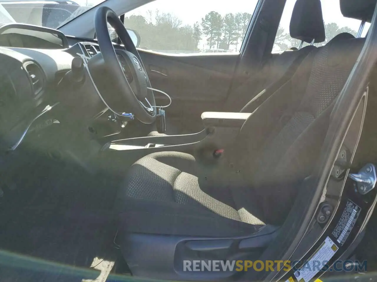 7 Photograph of a damaged car JTDKARFU3L3115067 TOYOTA PRIUS 2020