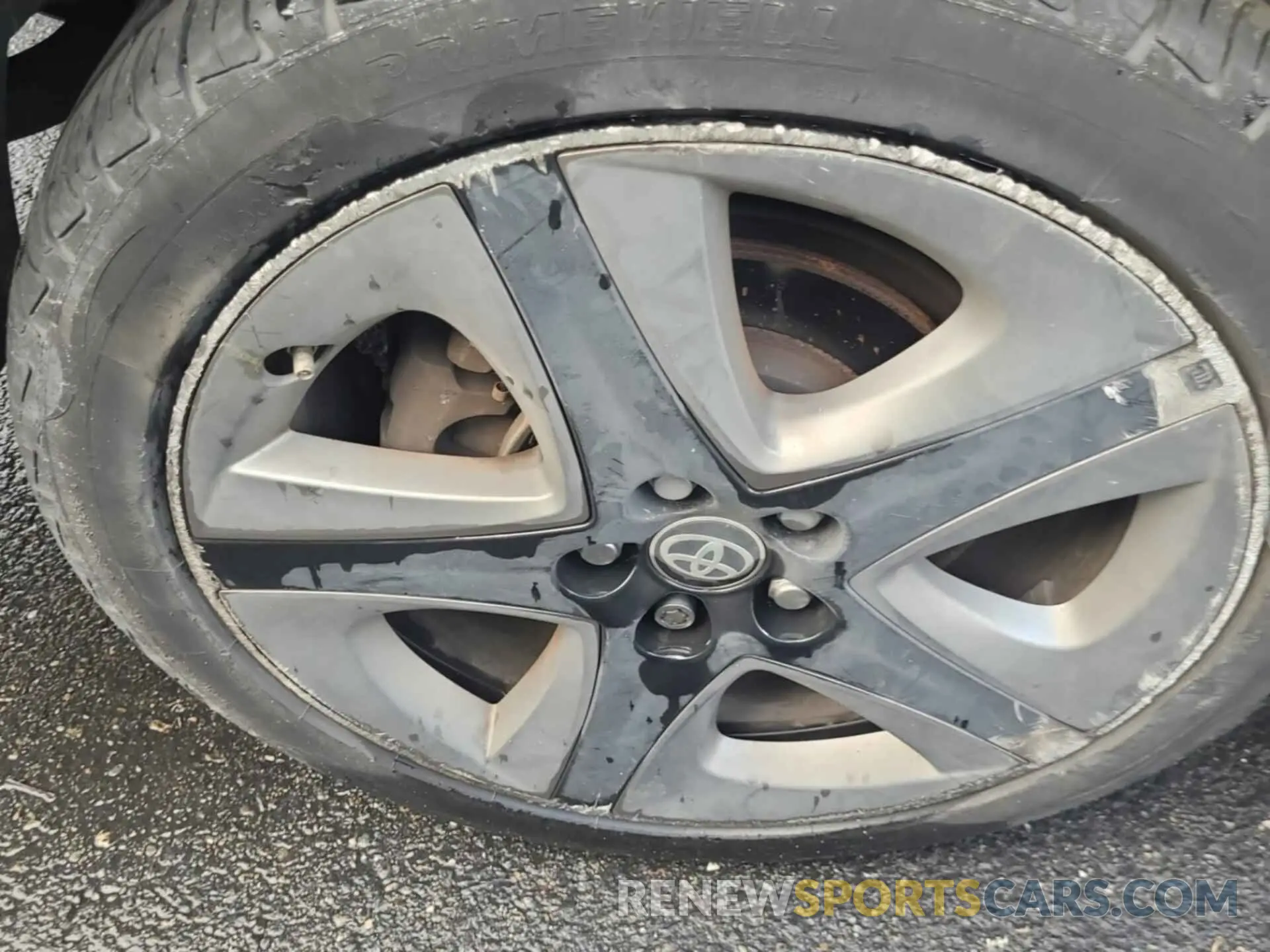 19 Photograph of a damaged car JTDKARFU3L3115196 TOYOTA PRIUS 2020