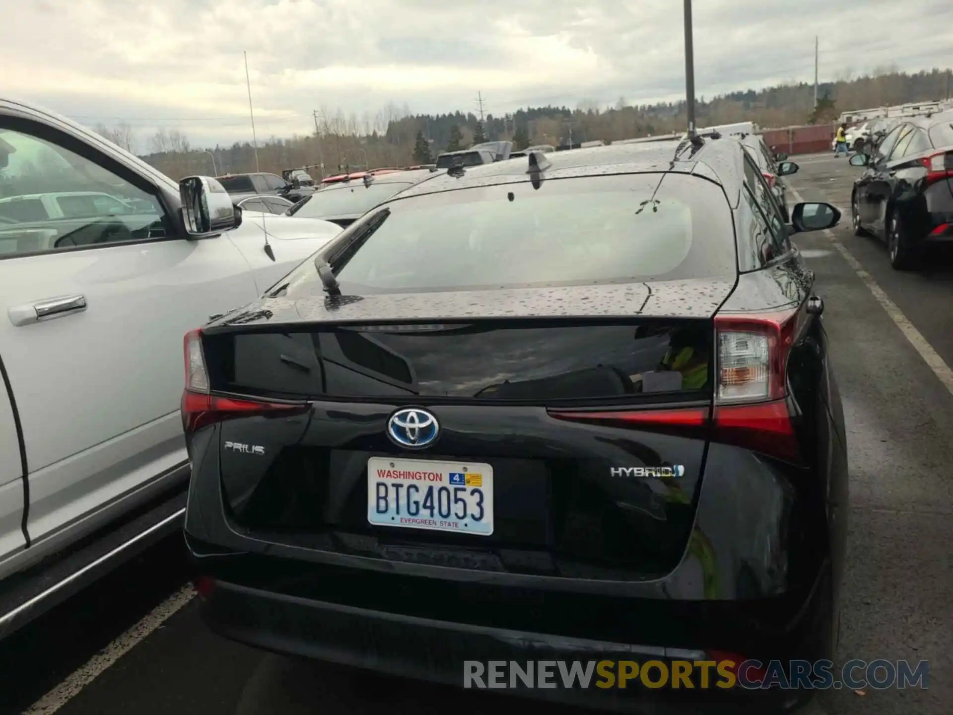 17 Photograph of a damaged car JTDKARFU3L3115795 TOYOTA PRIUS 2020