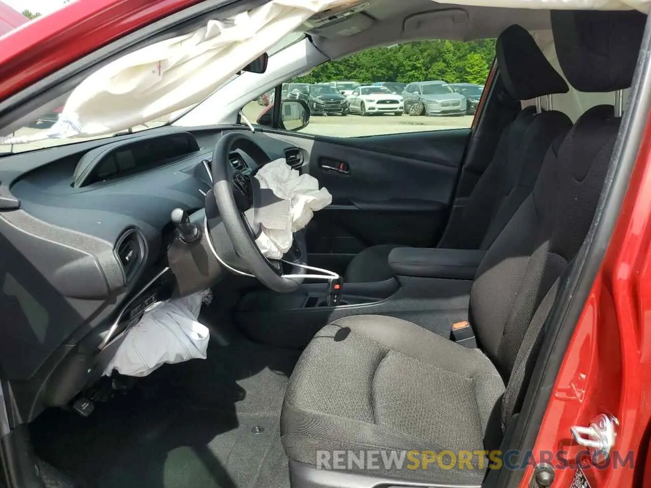 7 Photograph of a damaged car JTDKARFU3L3121256 TOYOTA PRIUS 2020