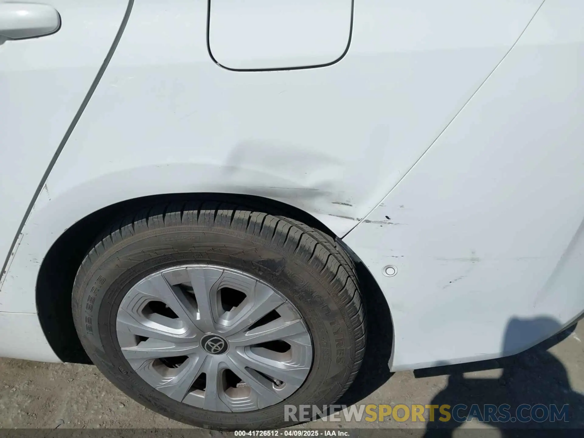 6 Photograph of a damaged car JTDKARFU3L3124142 TOYOTA PRIUS 2020