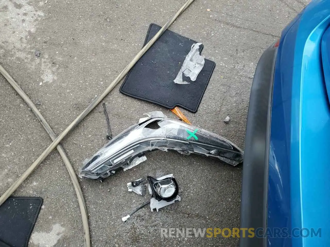12 Photograph of a damaged car JTDKARFU4L3109598 TOYOTA PRIUS 2020