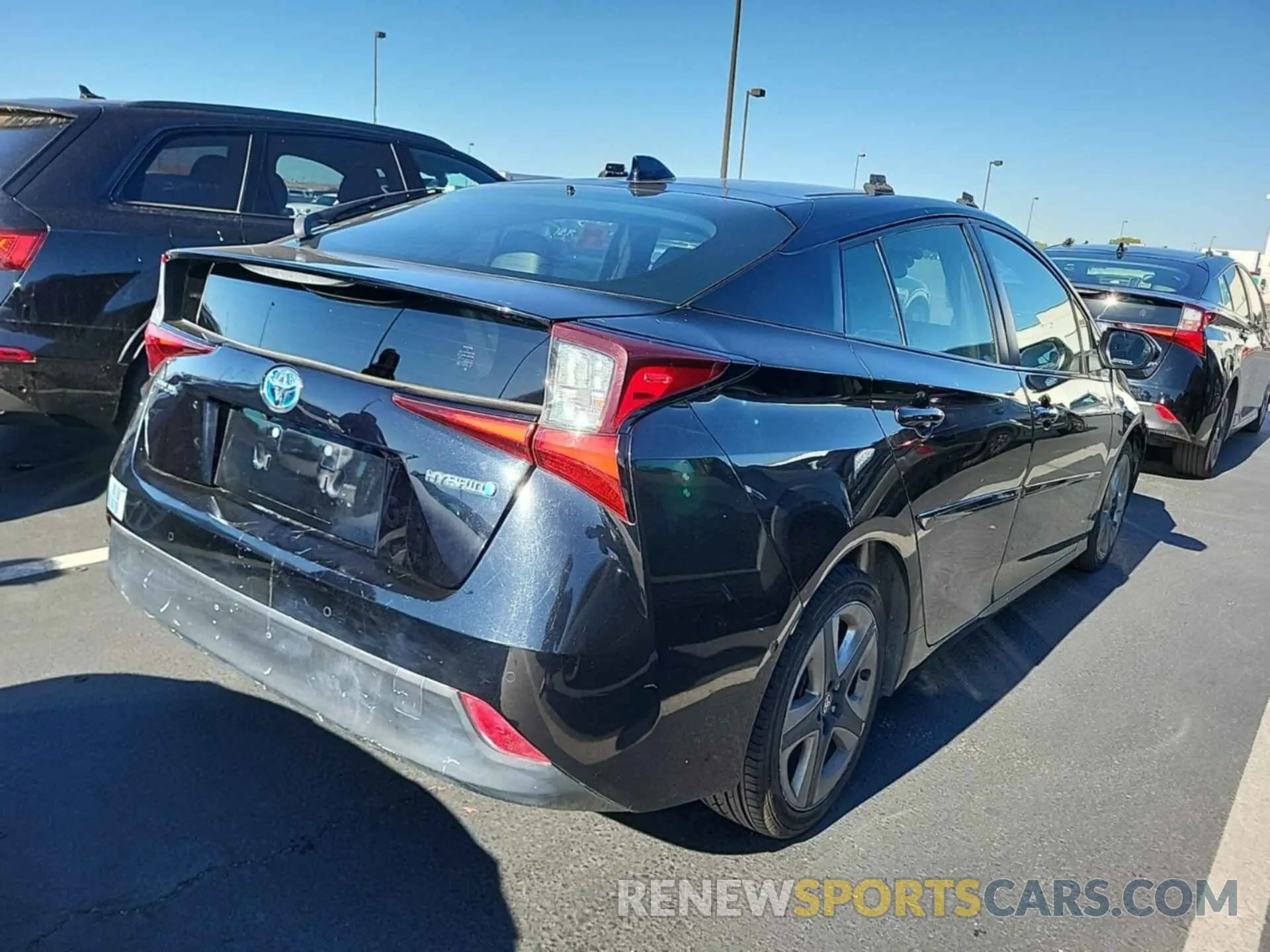 29 Photograph of a damaged car JTDKARFU4L3111898 TOYOTA PRIUS 2020
