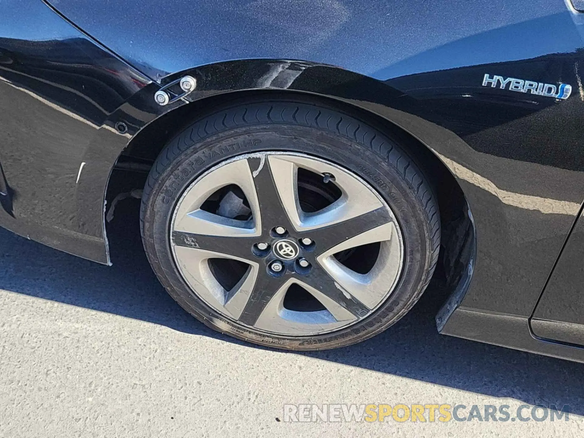 30 Photograph of a damaged car JTDKARFU4L3111898 TOYOTA PRIUS 2020