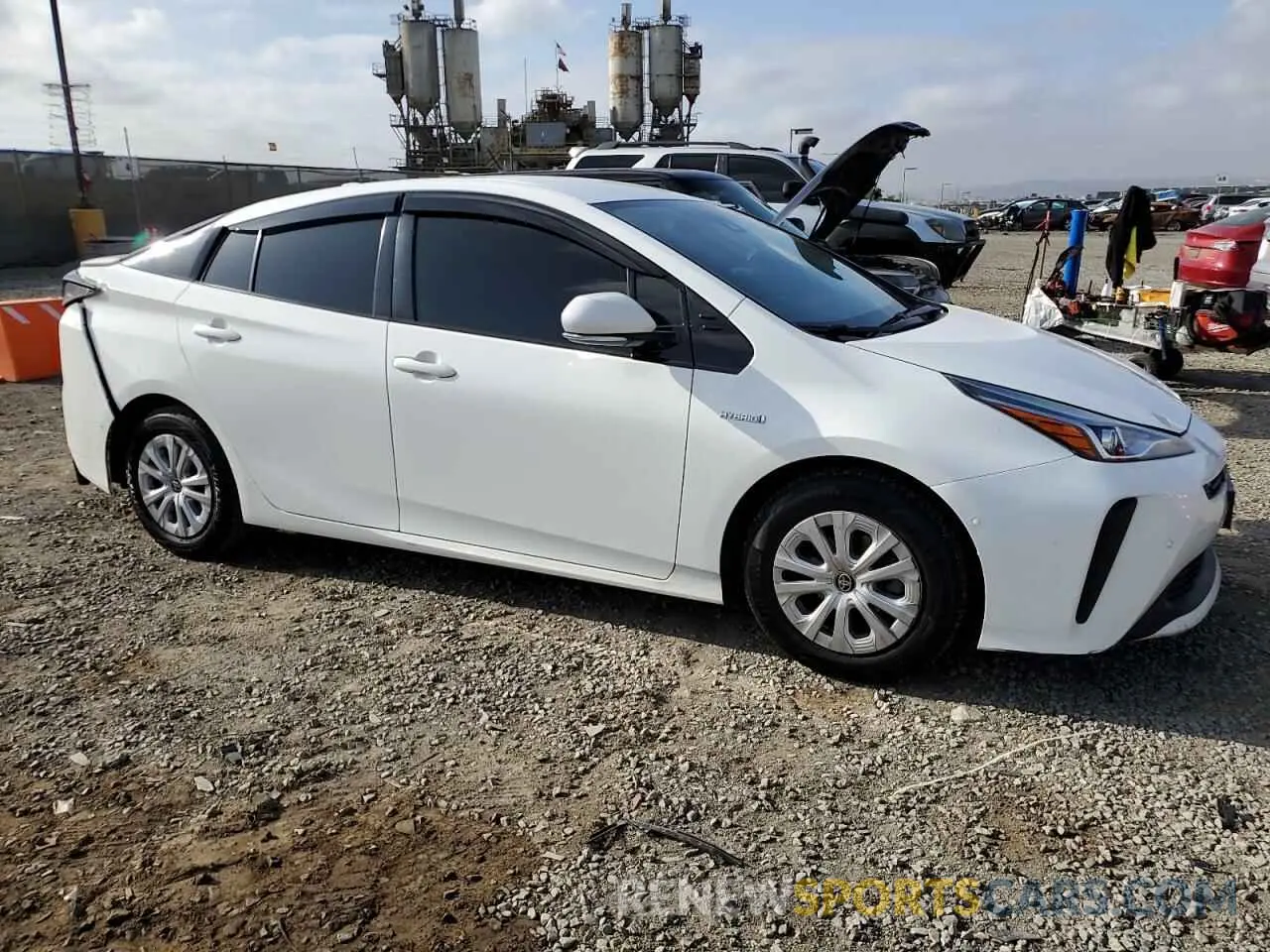 4 Photograph of a damaged car JTDKARFU4L3112436 TOYOTA PRIUS 2020